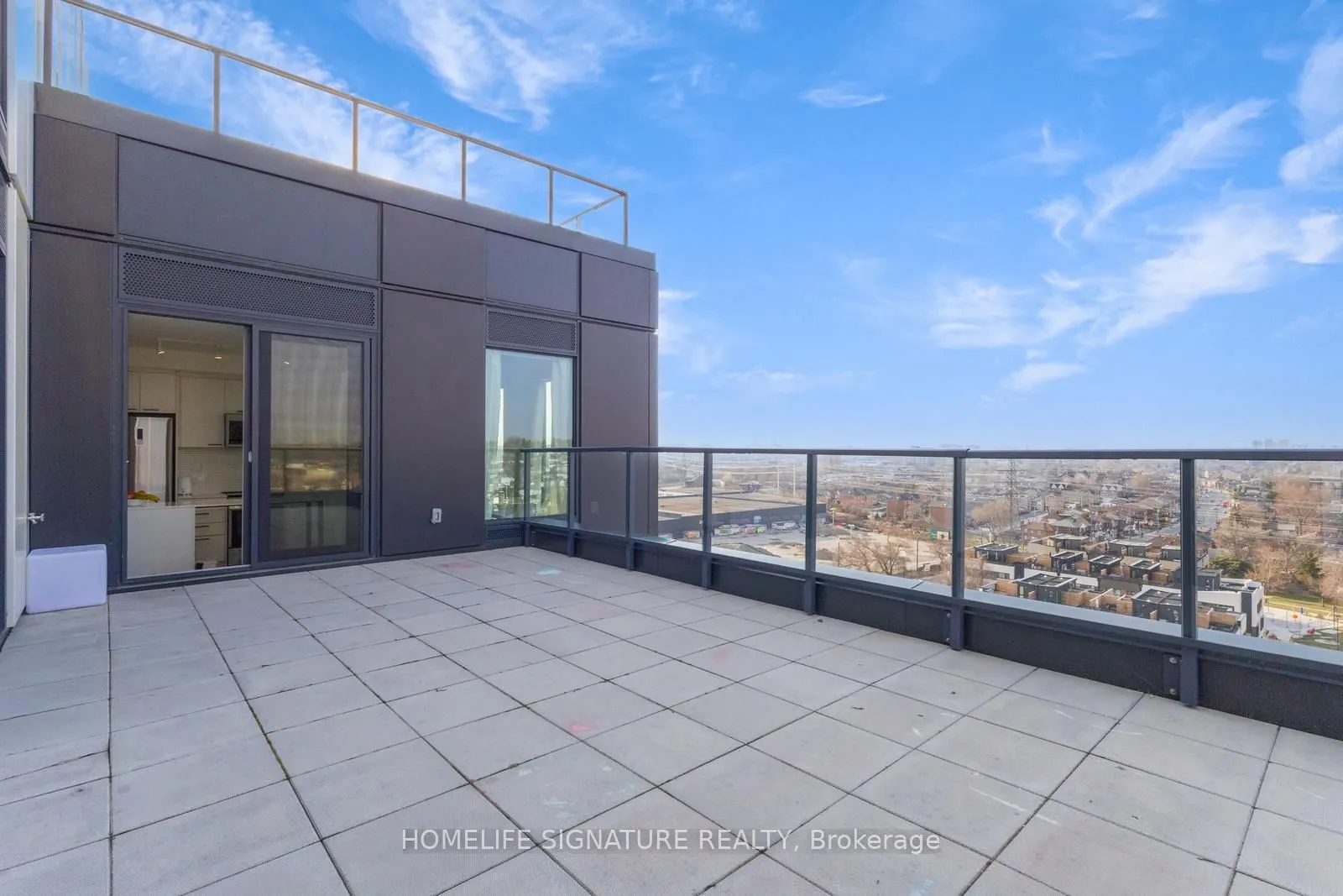 1808 St Clair Avenue W, #1002