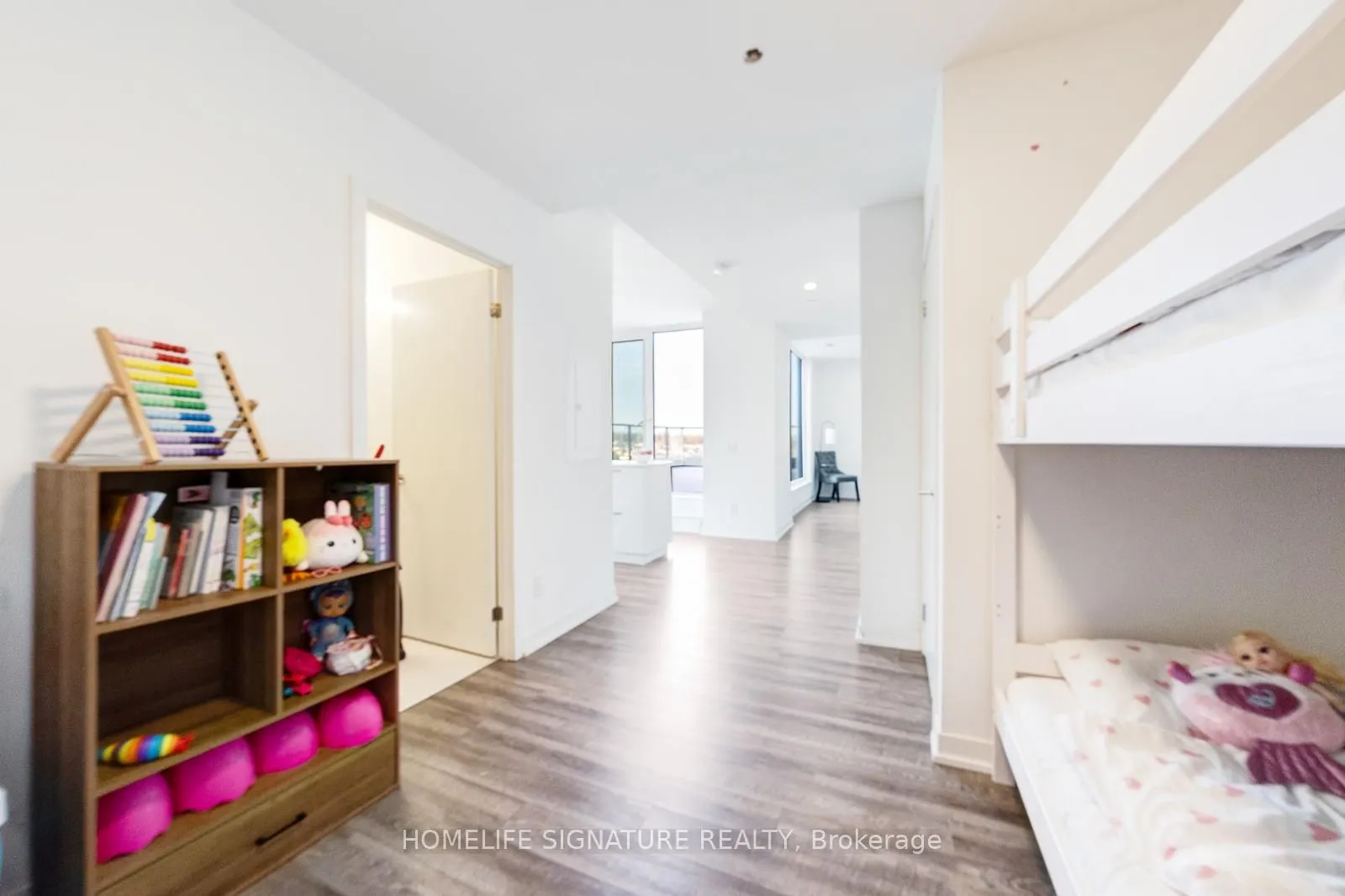 1808 St Clair Avenue W, #1002