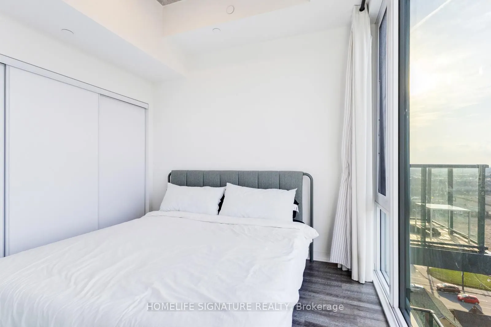 1808 St Clair Avenue W, #1002