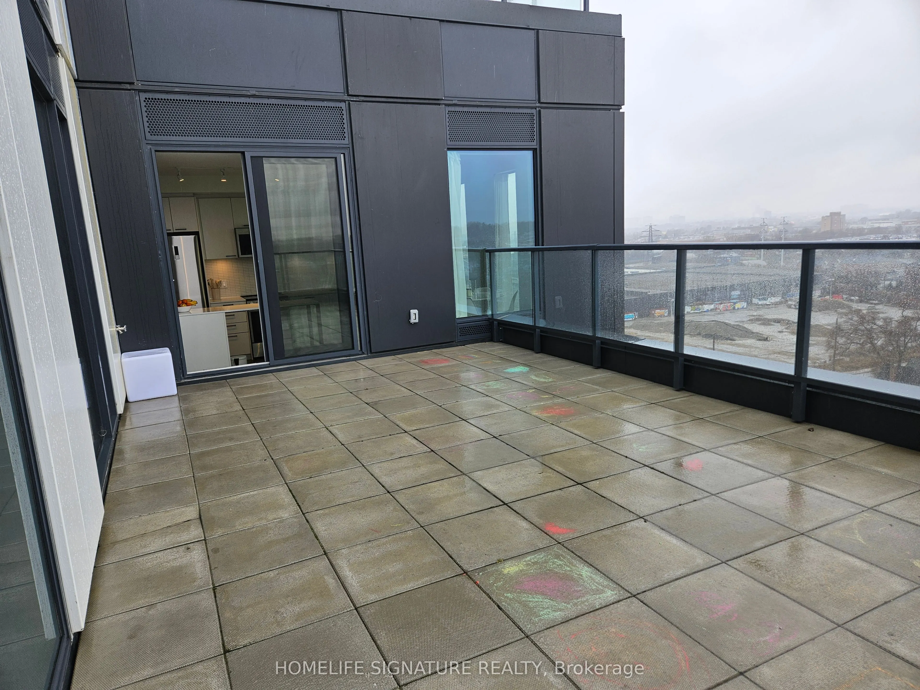 1808 St Clair Avenue W, #1002