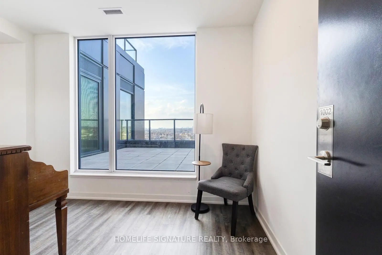 1808 St Clair Avenue W, #1002