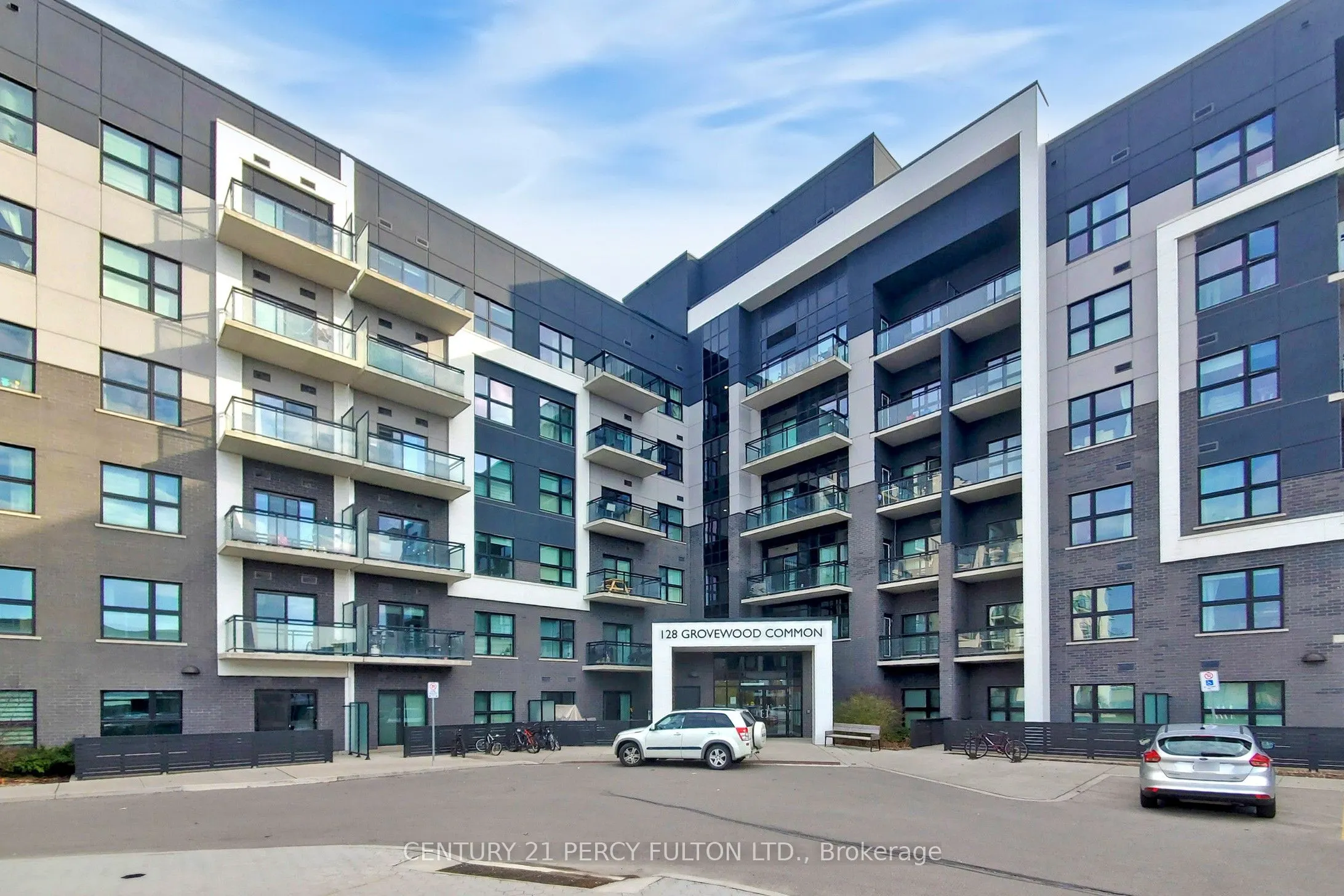 128 Grovewood Common, #320