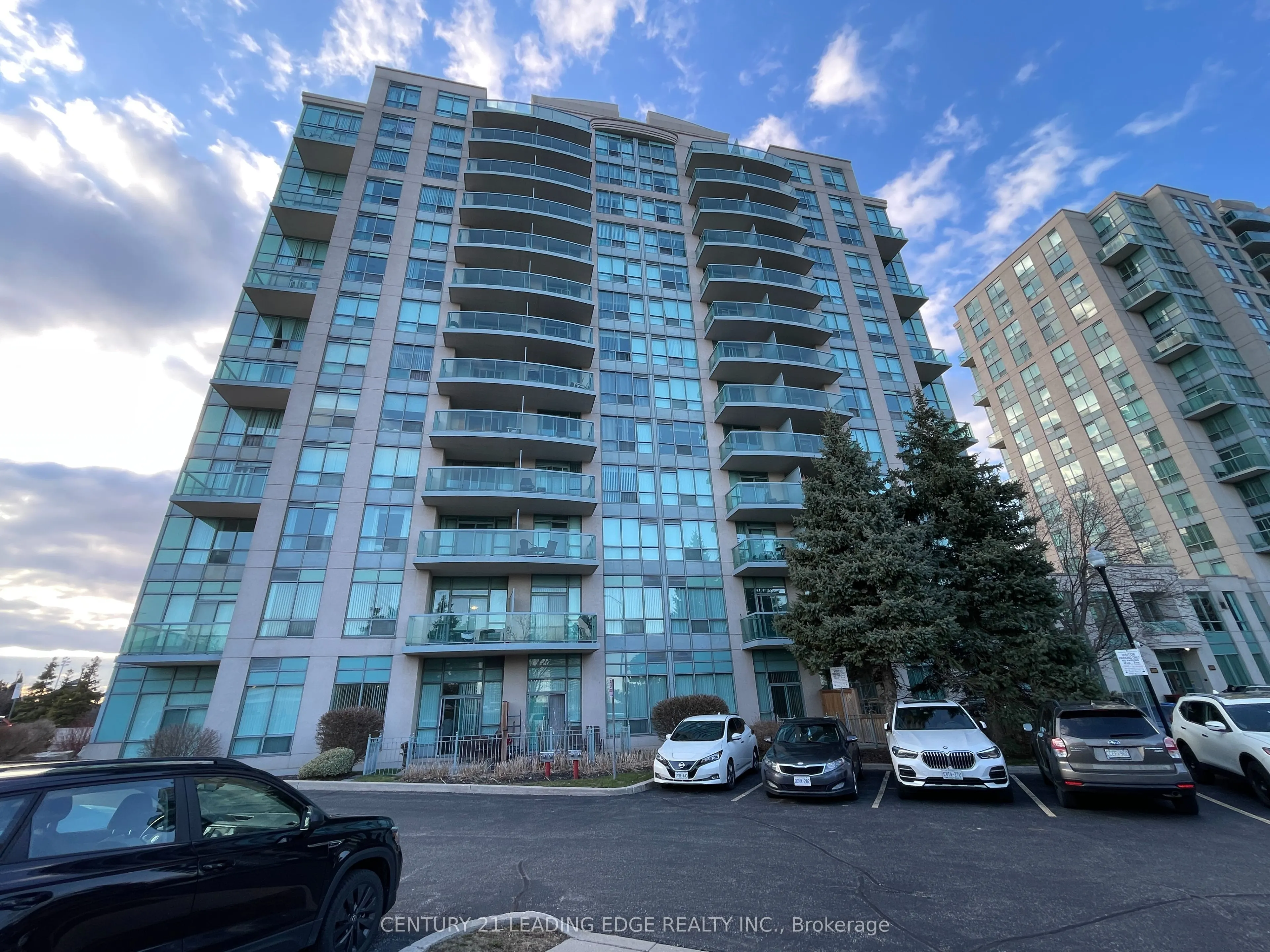 2585 Erin Centre Boulevard, #601
