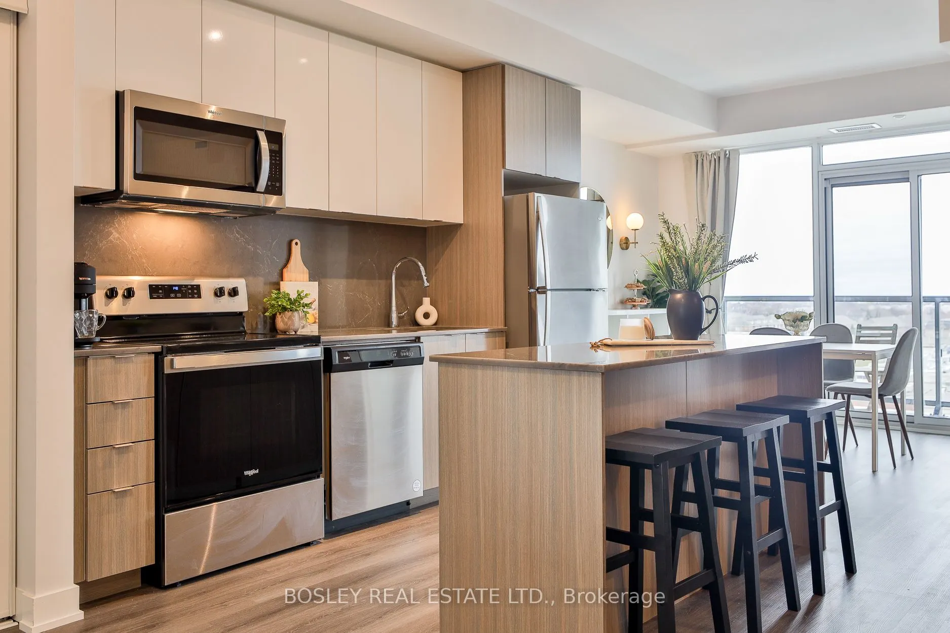 859 The Queensway, #612