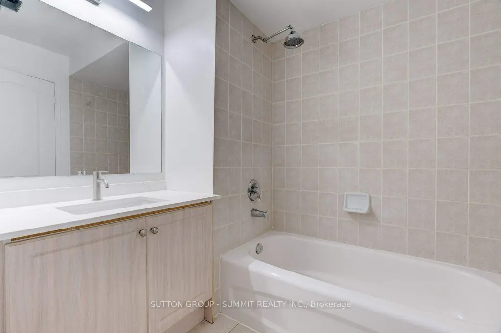 1489 Heritage Way, #13