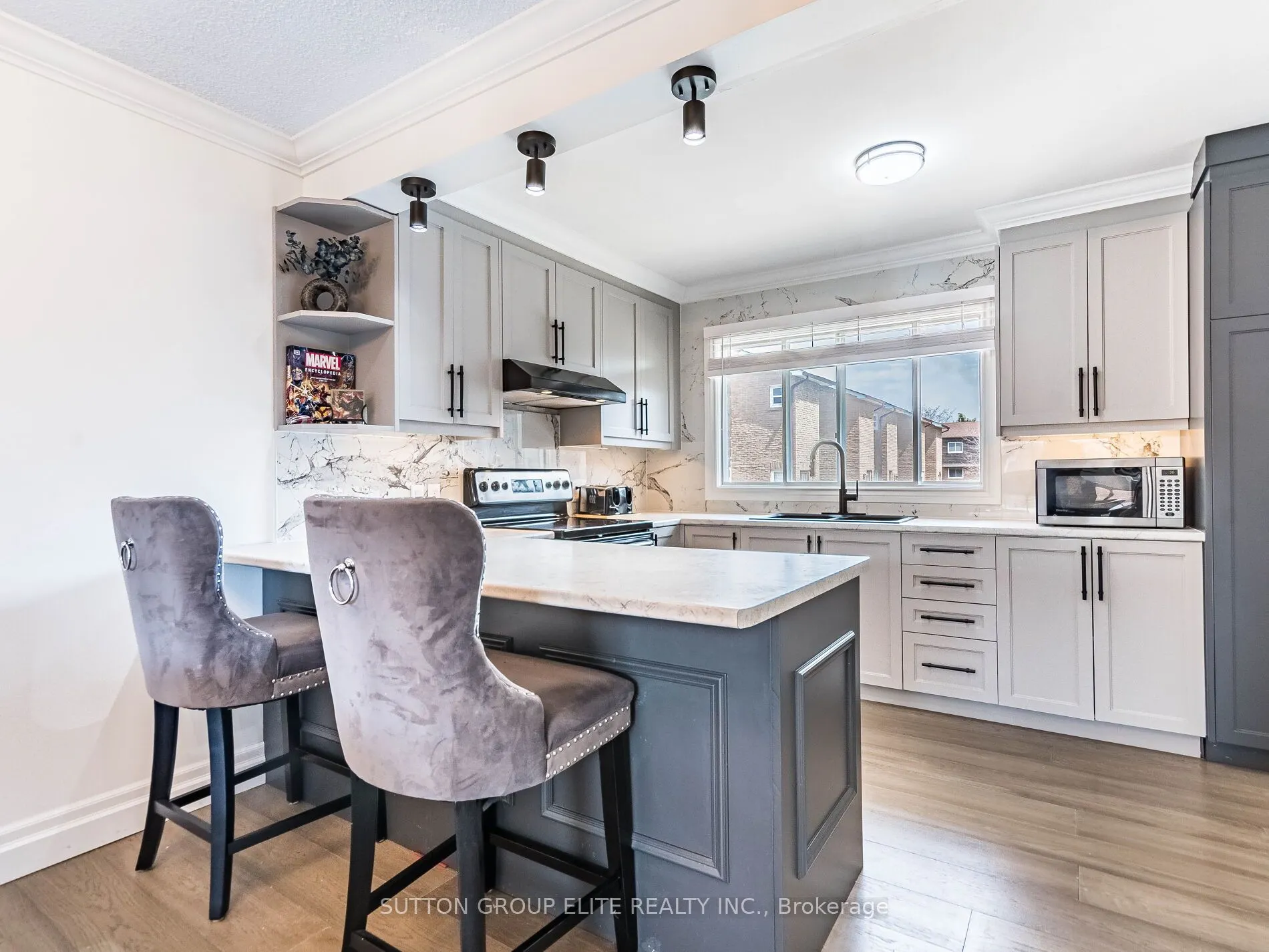 640 Rathburn Road E #8