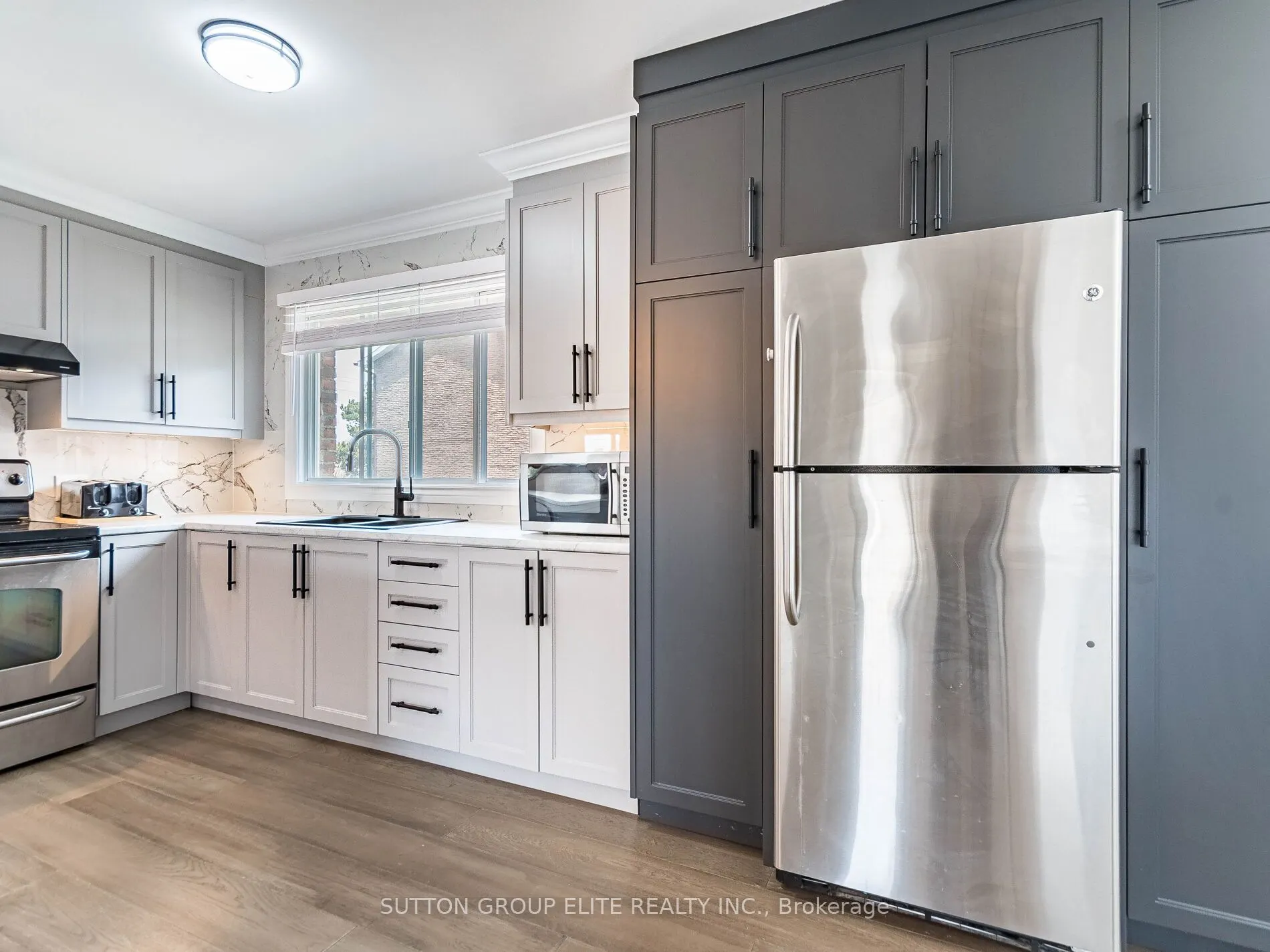 640 Rathburn Road E #8