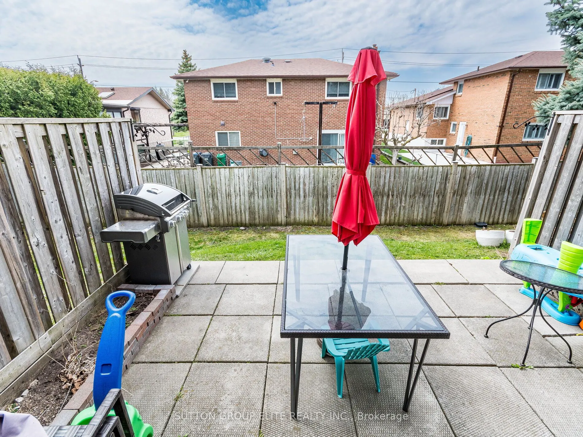 640 Rathburn Road E #8