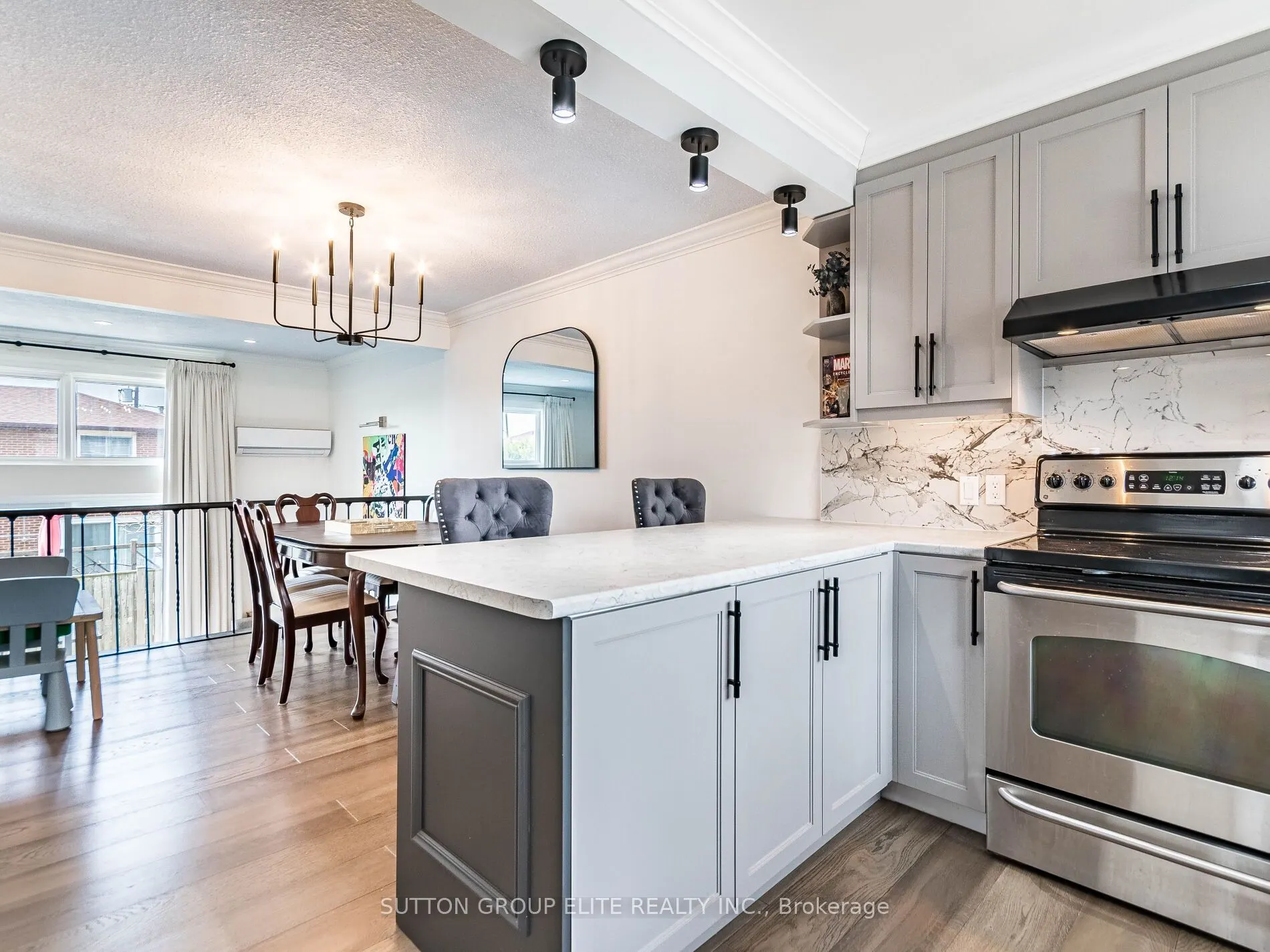640 Rathburn Road E #8