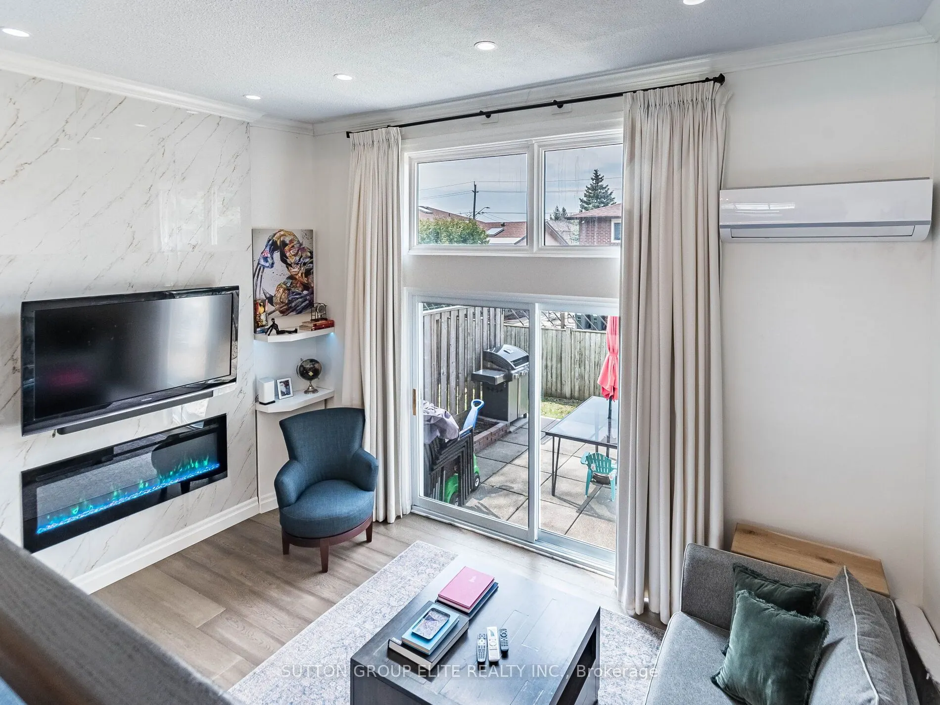 640 Rathburn Road E #8