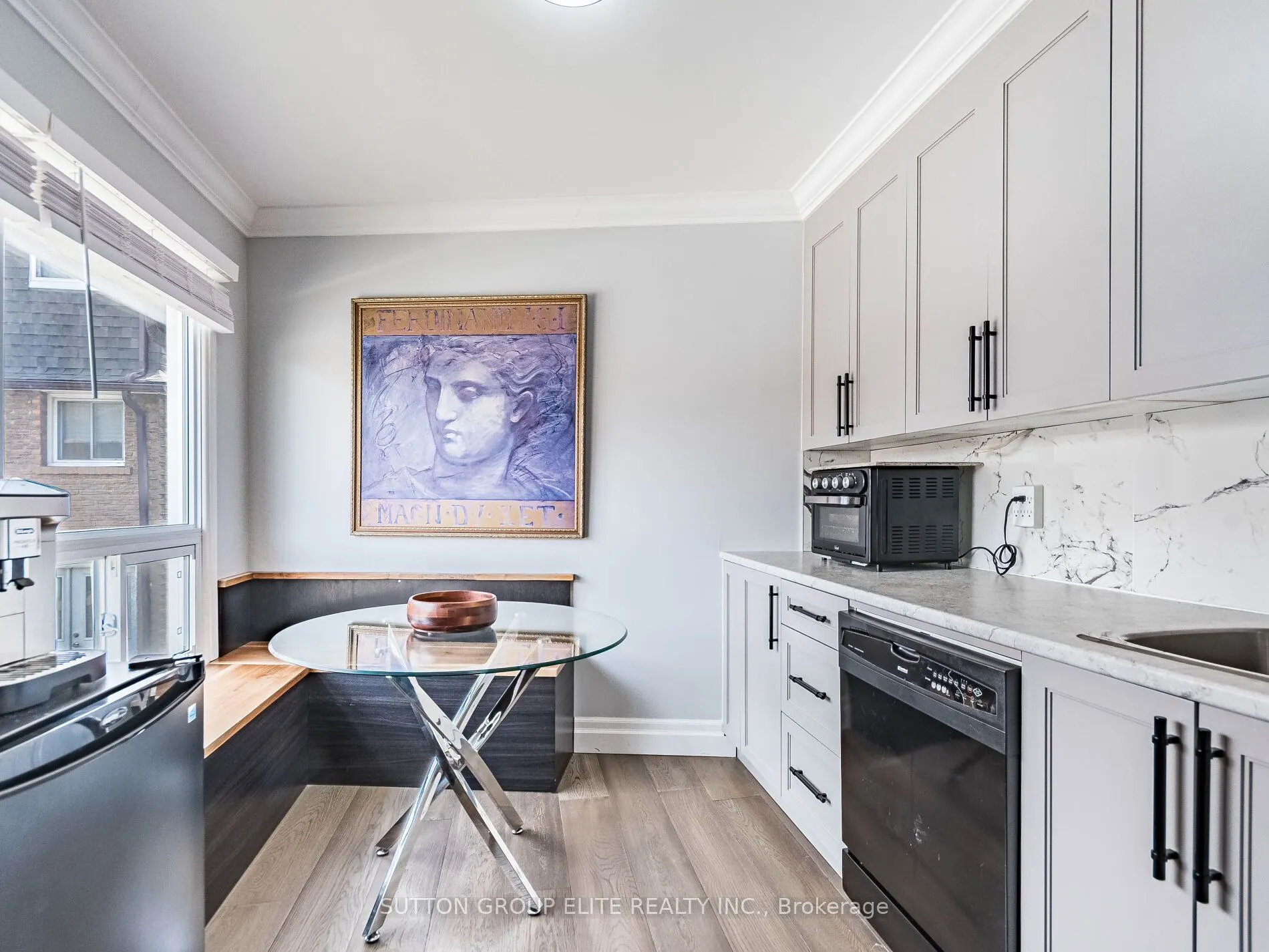 640 Rathburn Road E #8