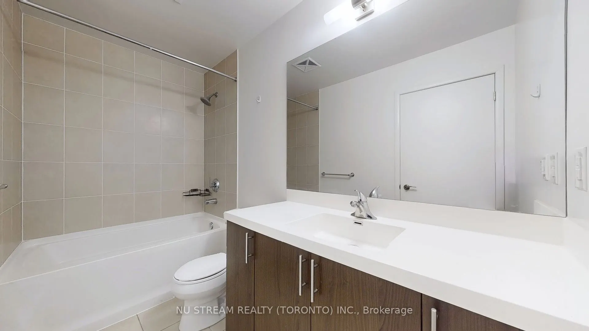 3091 Dufferin Street, #613