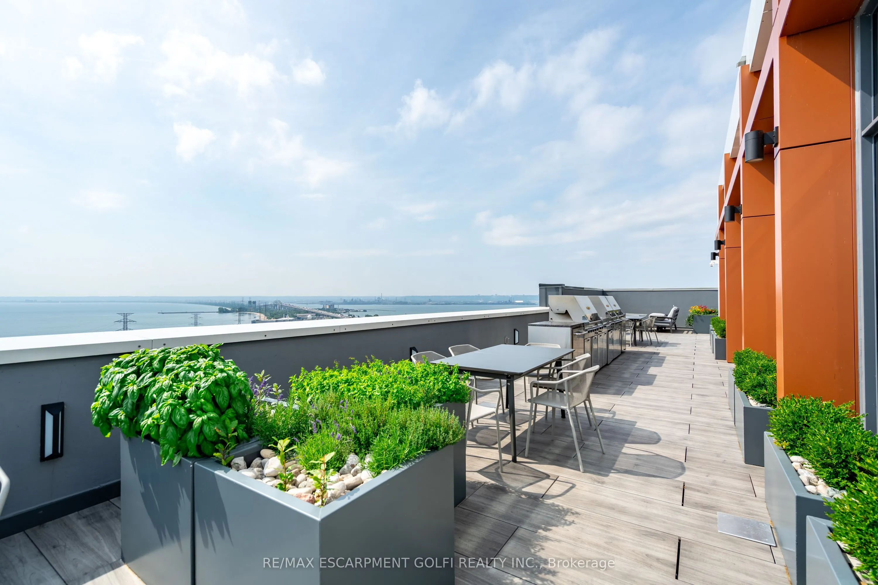 500 Brock Avenue, #206