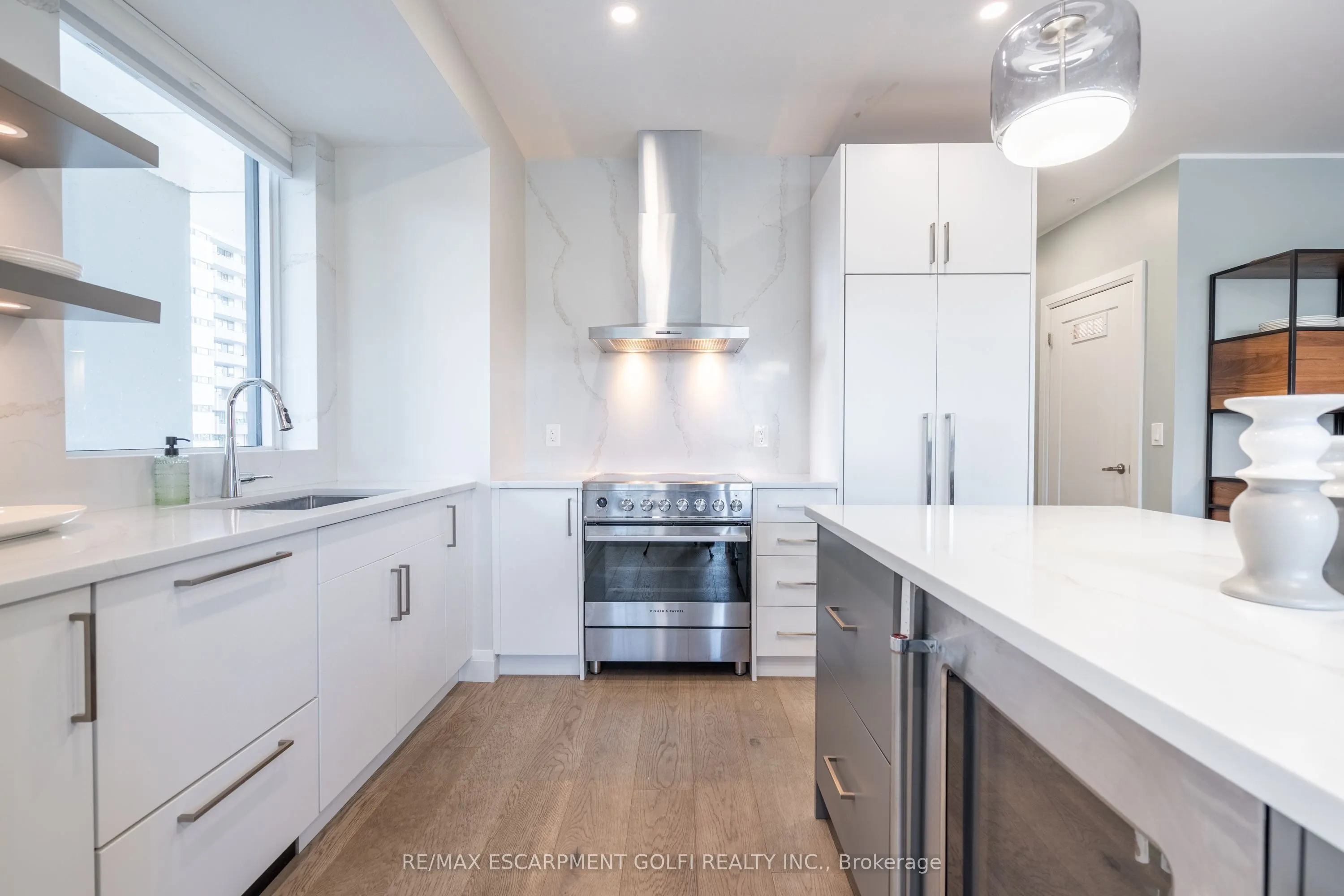 500 Brock Avenue, #206