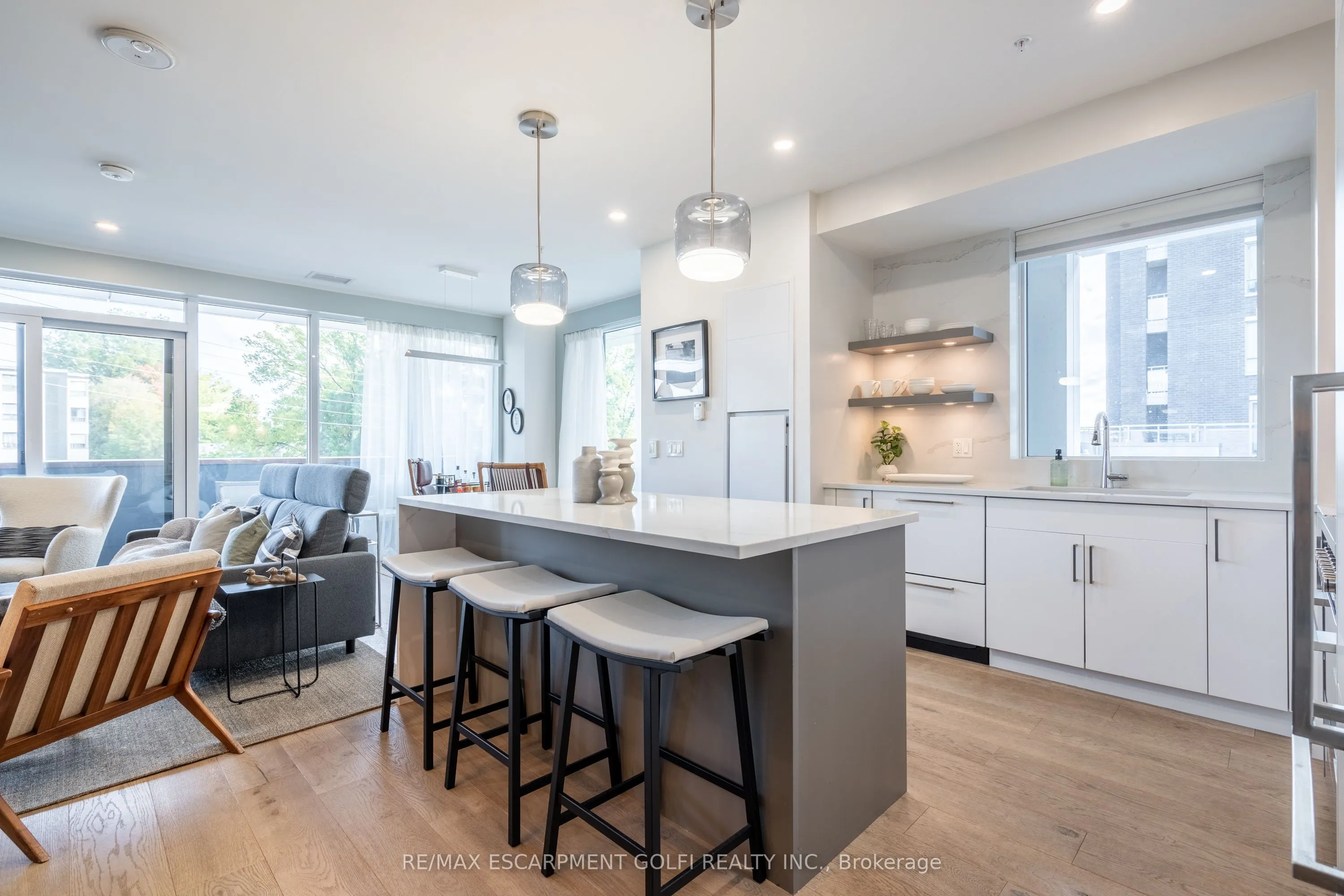 500 Brock Avenue, #206