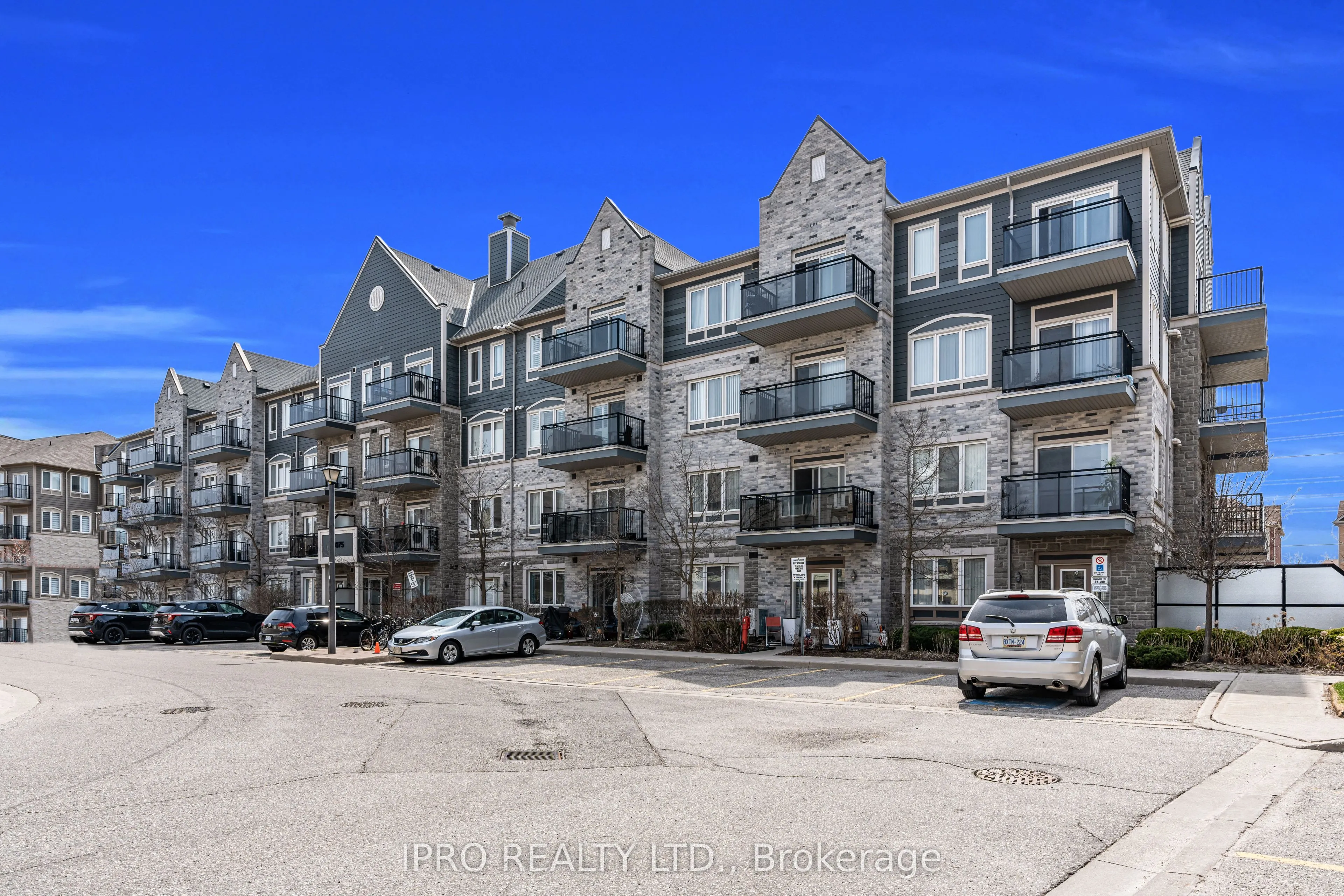 3075 Thomas Street, #412