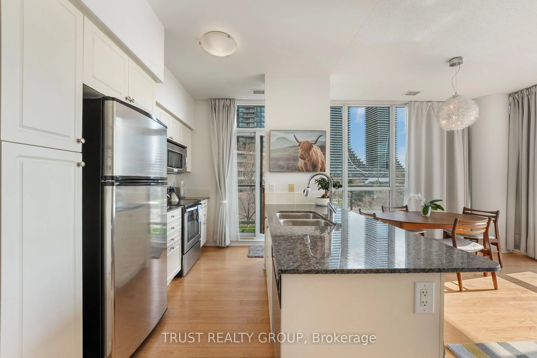 2230 Lake Shore Boulevard W #308