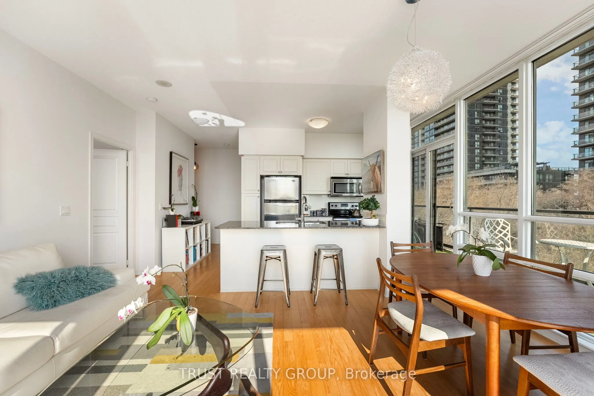 2230 Lake Shore Boulevard W #308