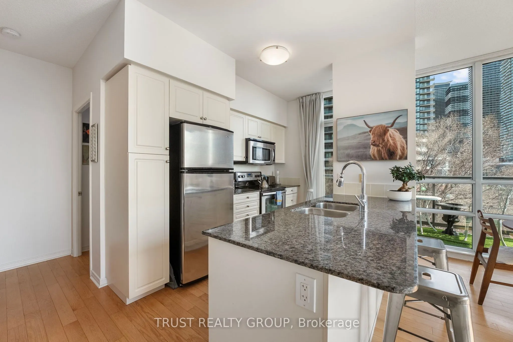 2230 Lake Shore Boulevard W #308