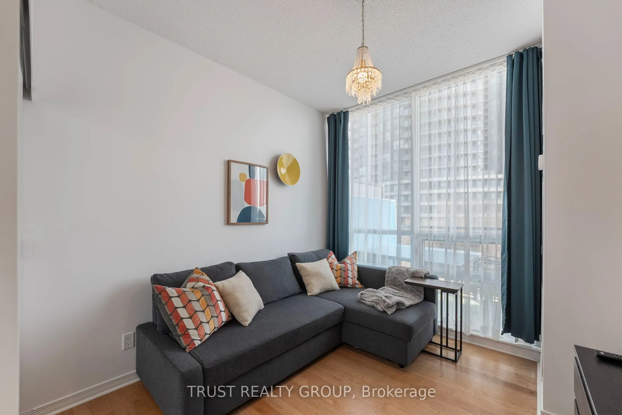 2230 Lake Shore Boulevard W #308