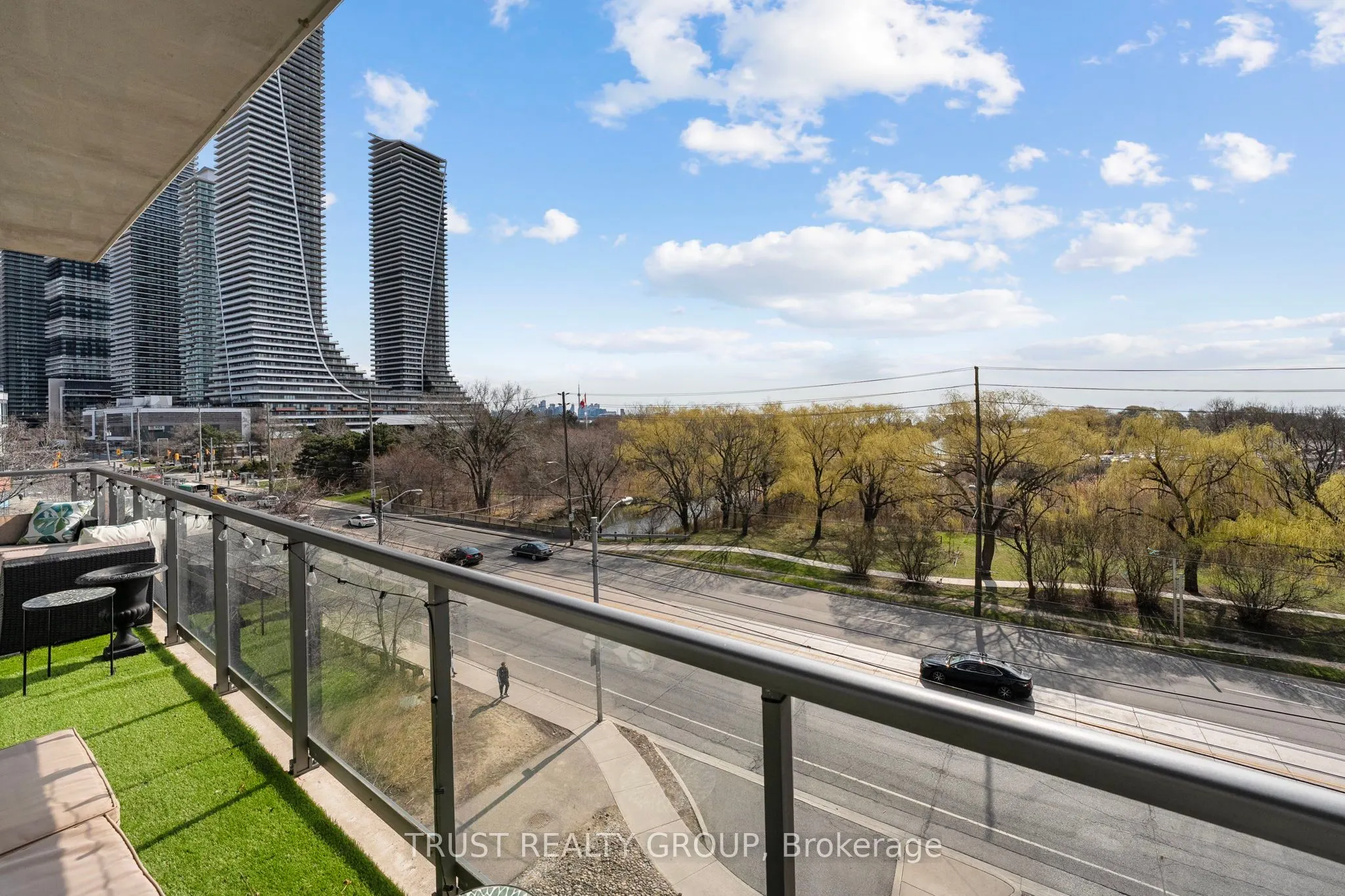 2230 Lake Shore Boulevard W #308