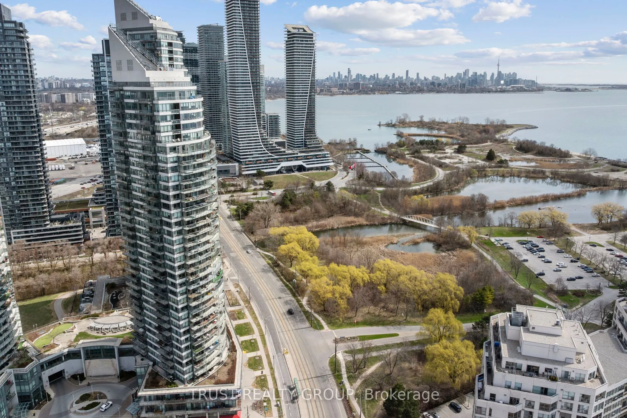 2230 Lake Shore Boulevard W #308