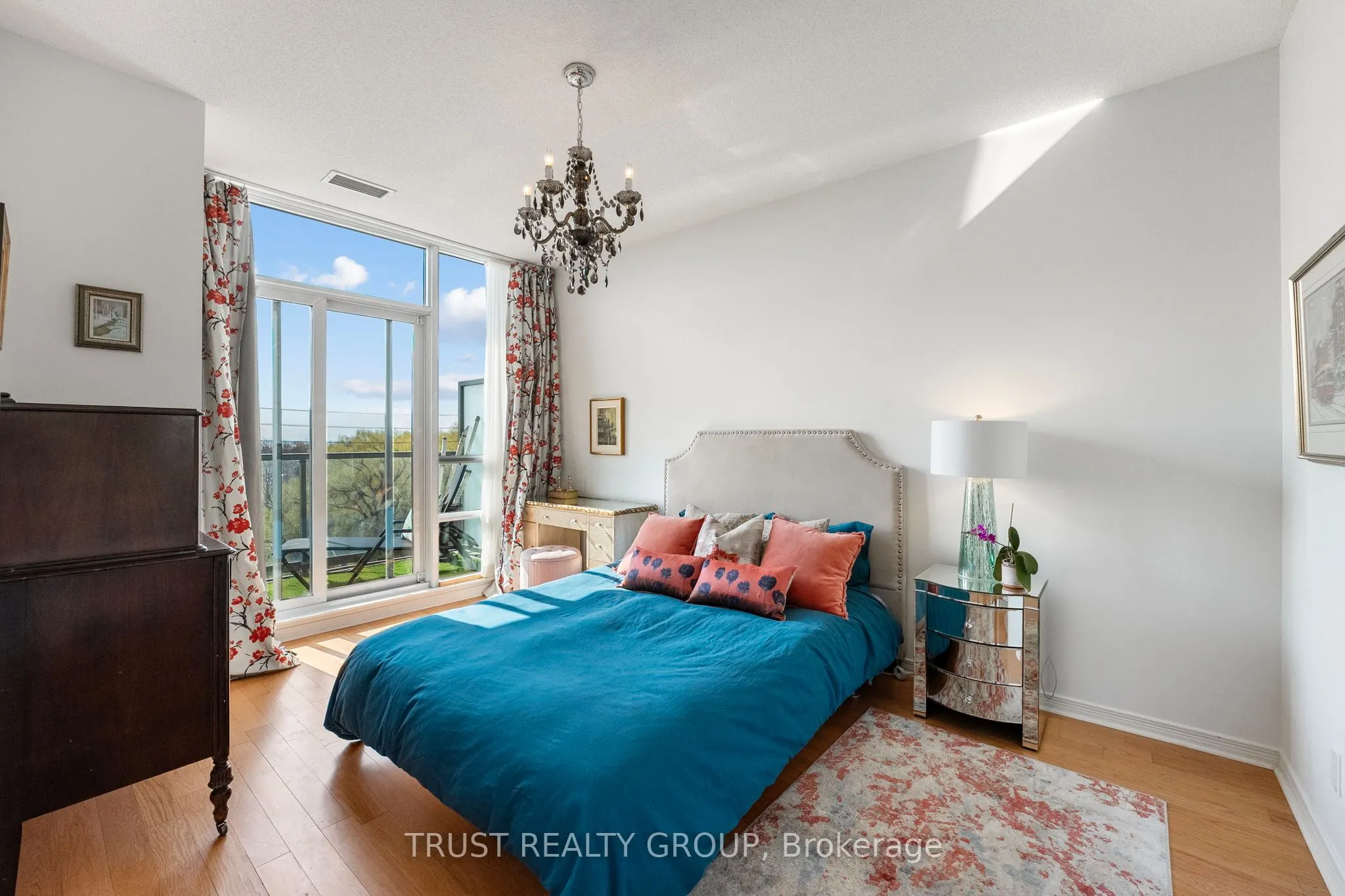 2230 Lake Shore Boulevard W #308