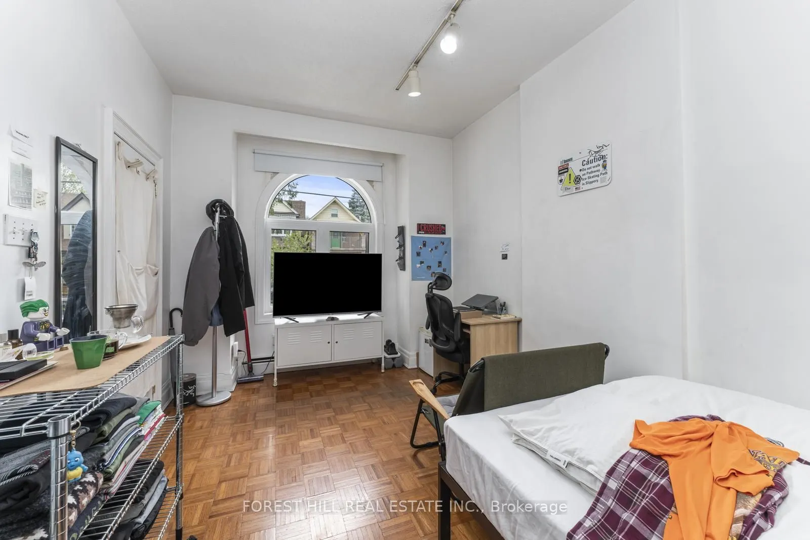 1046 Dovercourt Road