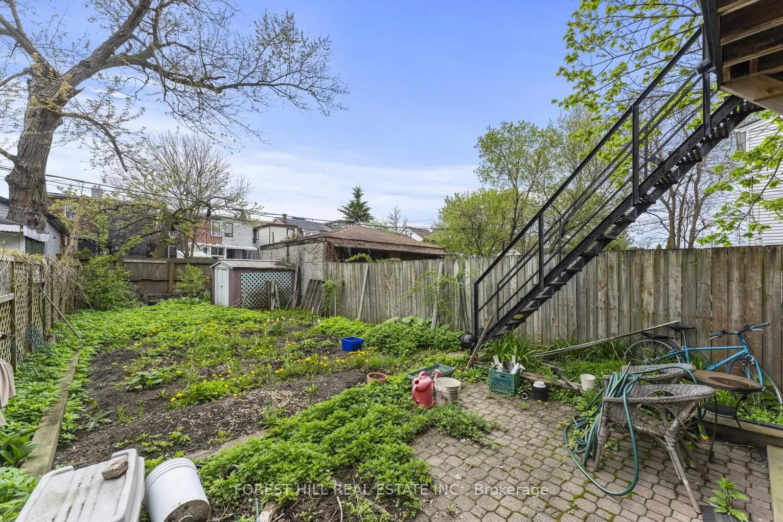 1046 Dovercourt Road