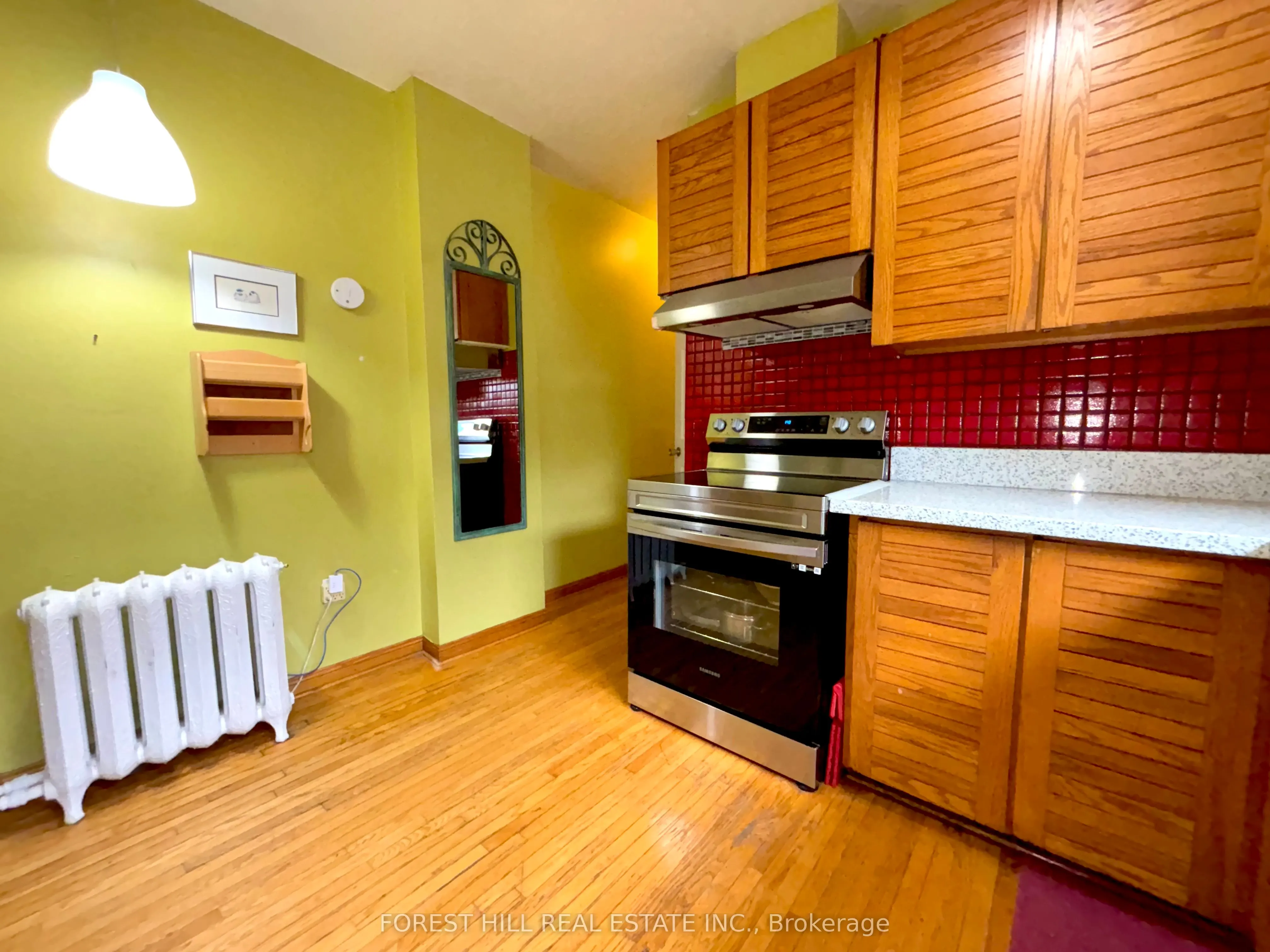 1046 Dovercourt Road