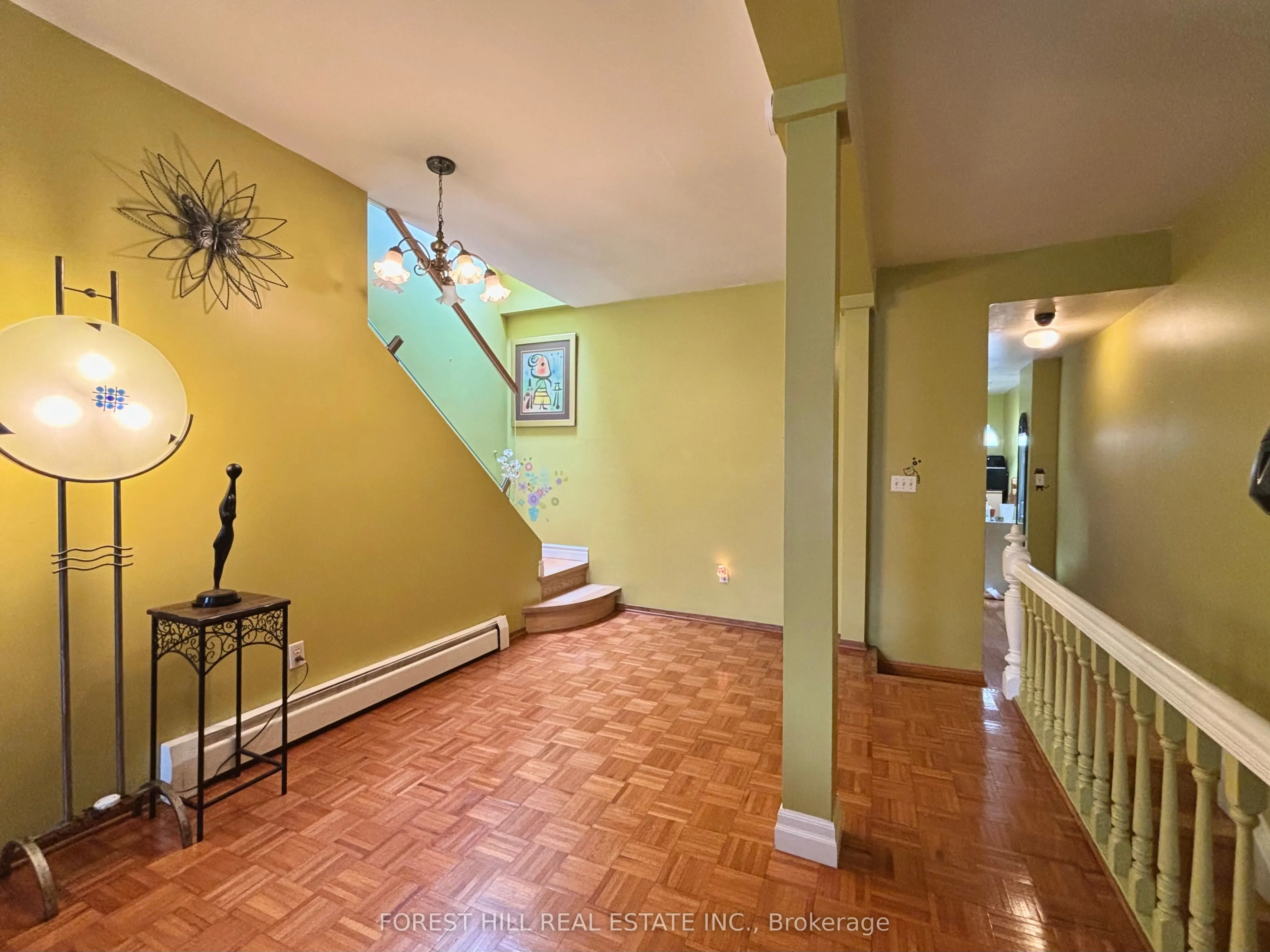 1046 Dovercourt Road