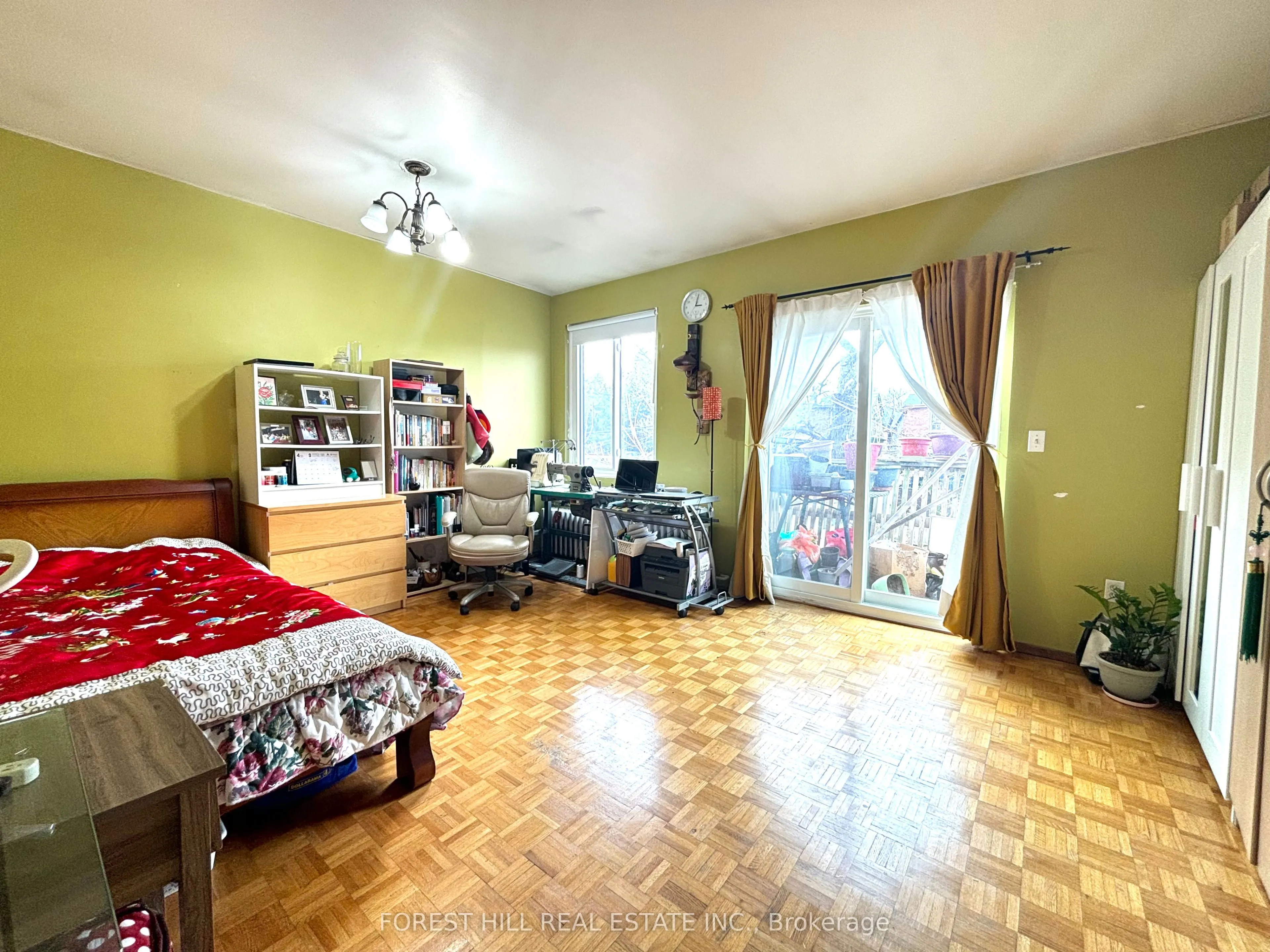 1046 Dovercourt Road