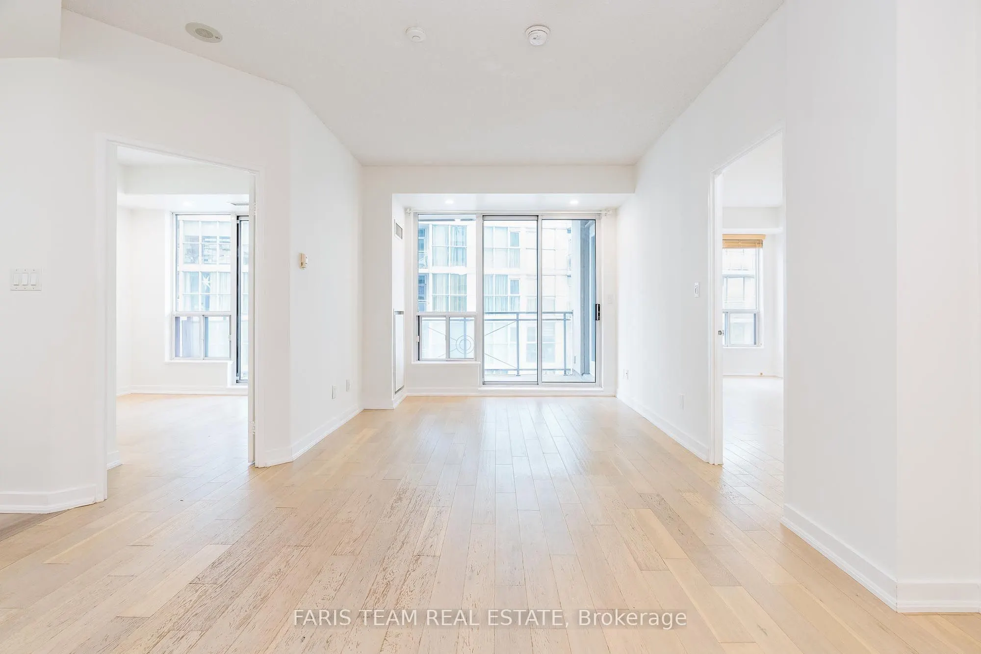 88 Palace Pier Court, #806