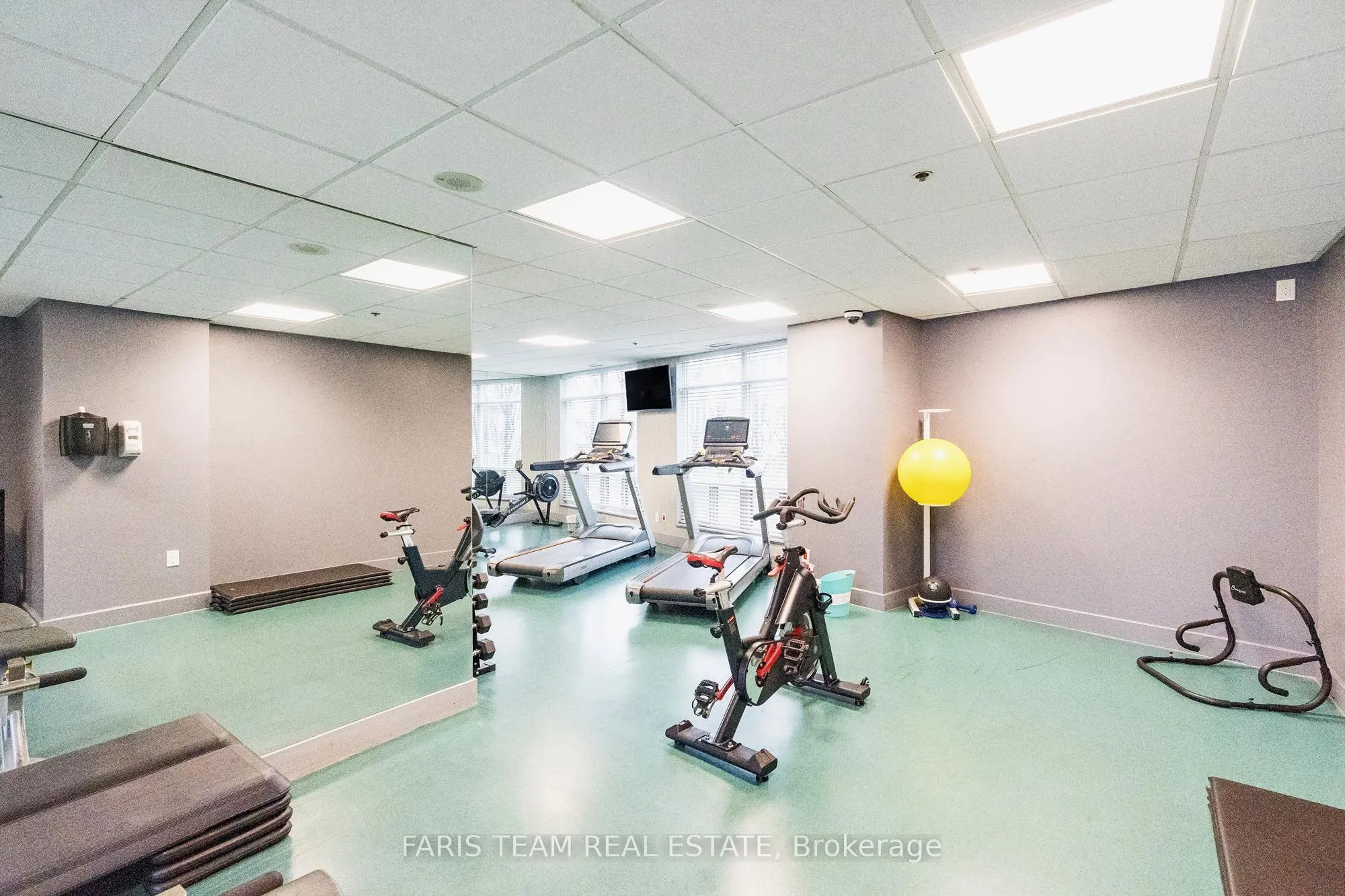 88 Palace Pier Court, #806