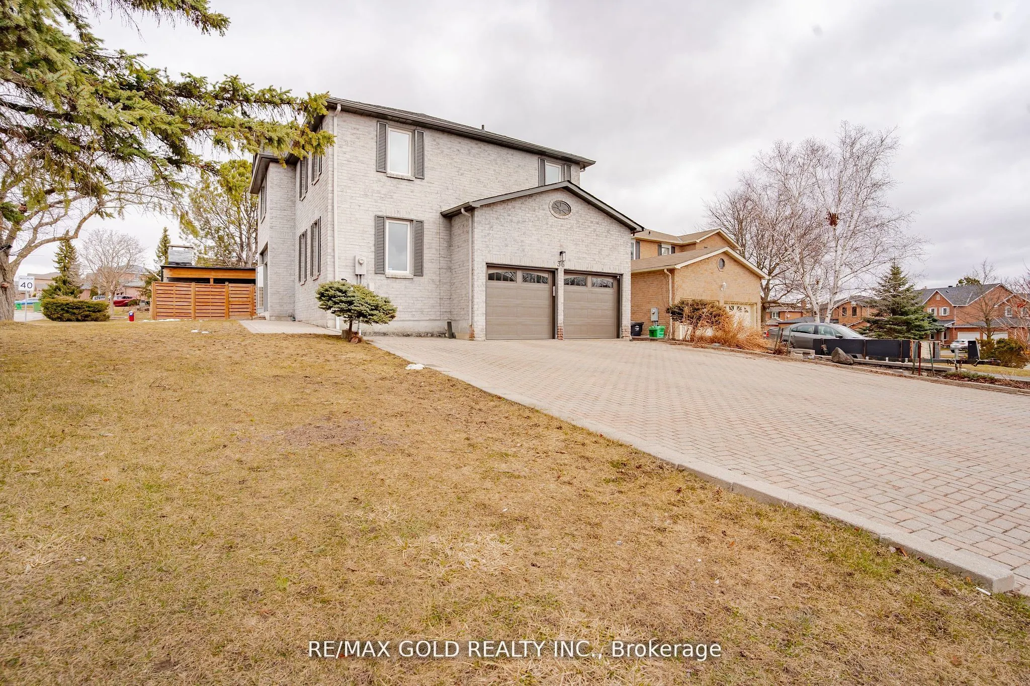 36 St Michaels Crescent