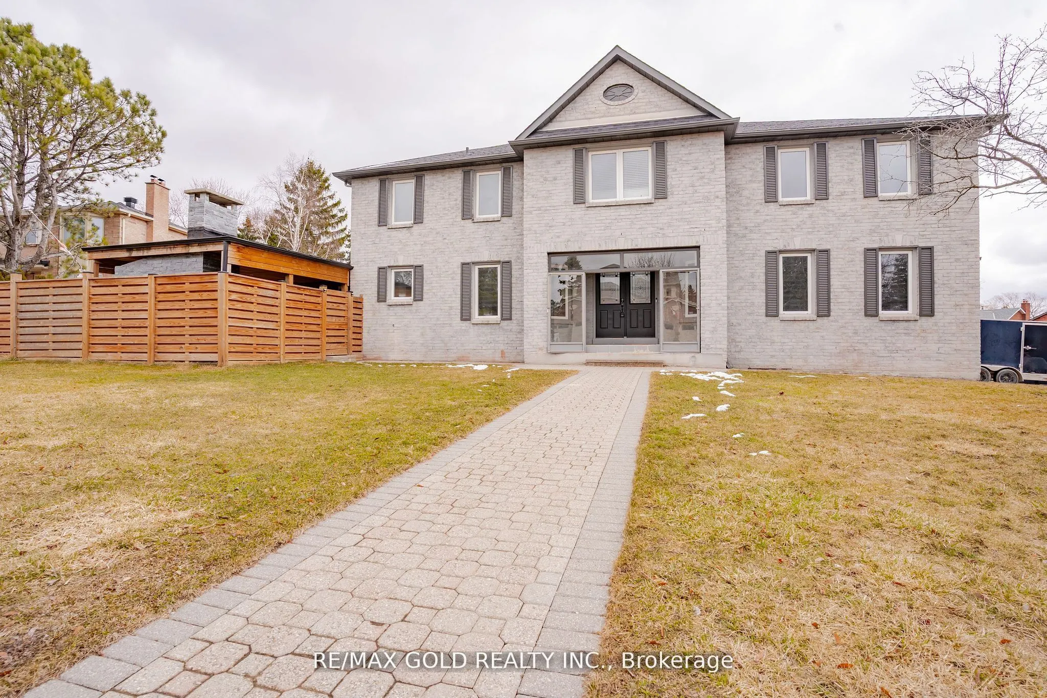 36 St Michaels Crescent