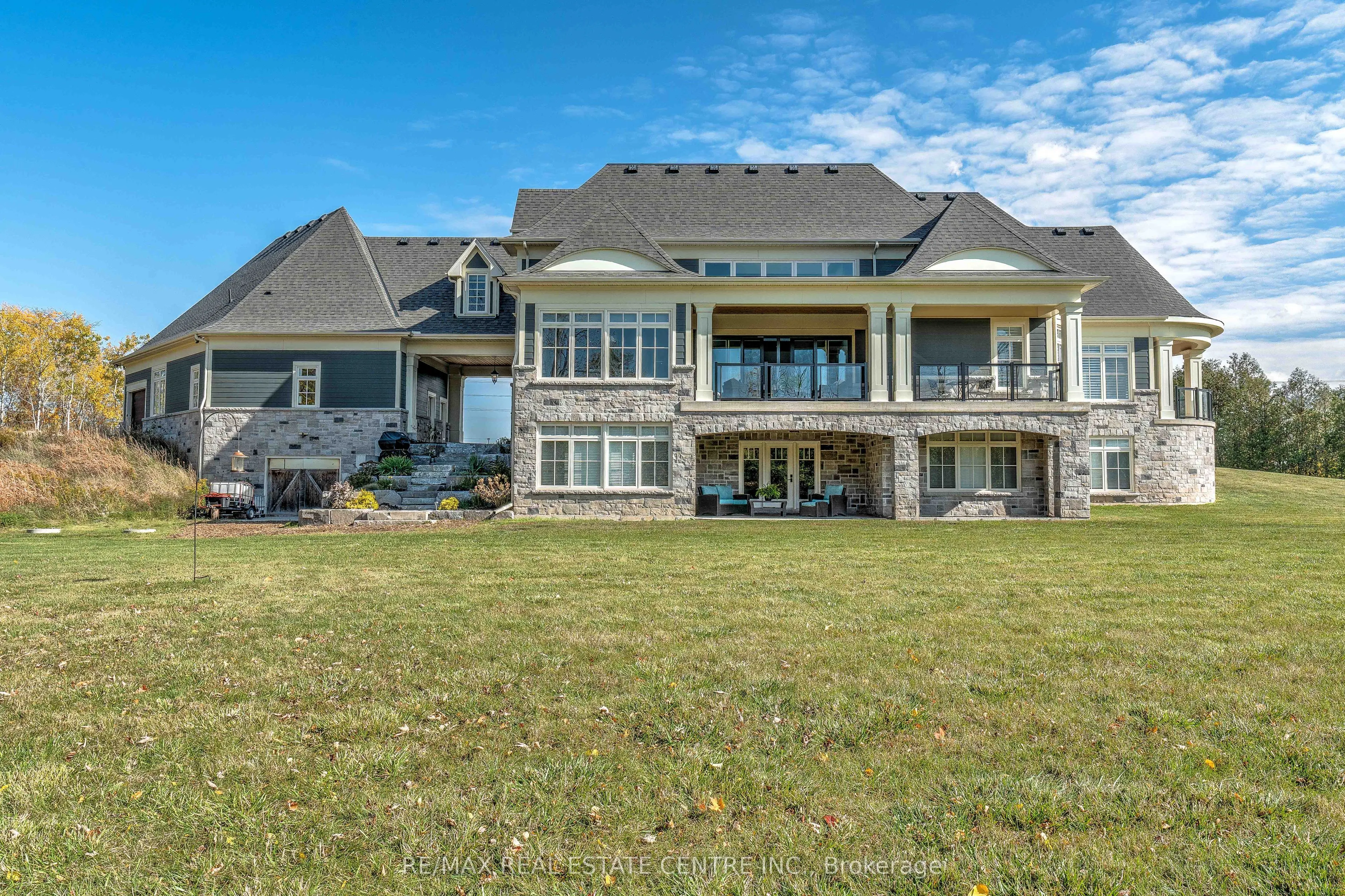 4496 Henderson Road