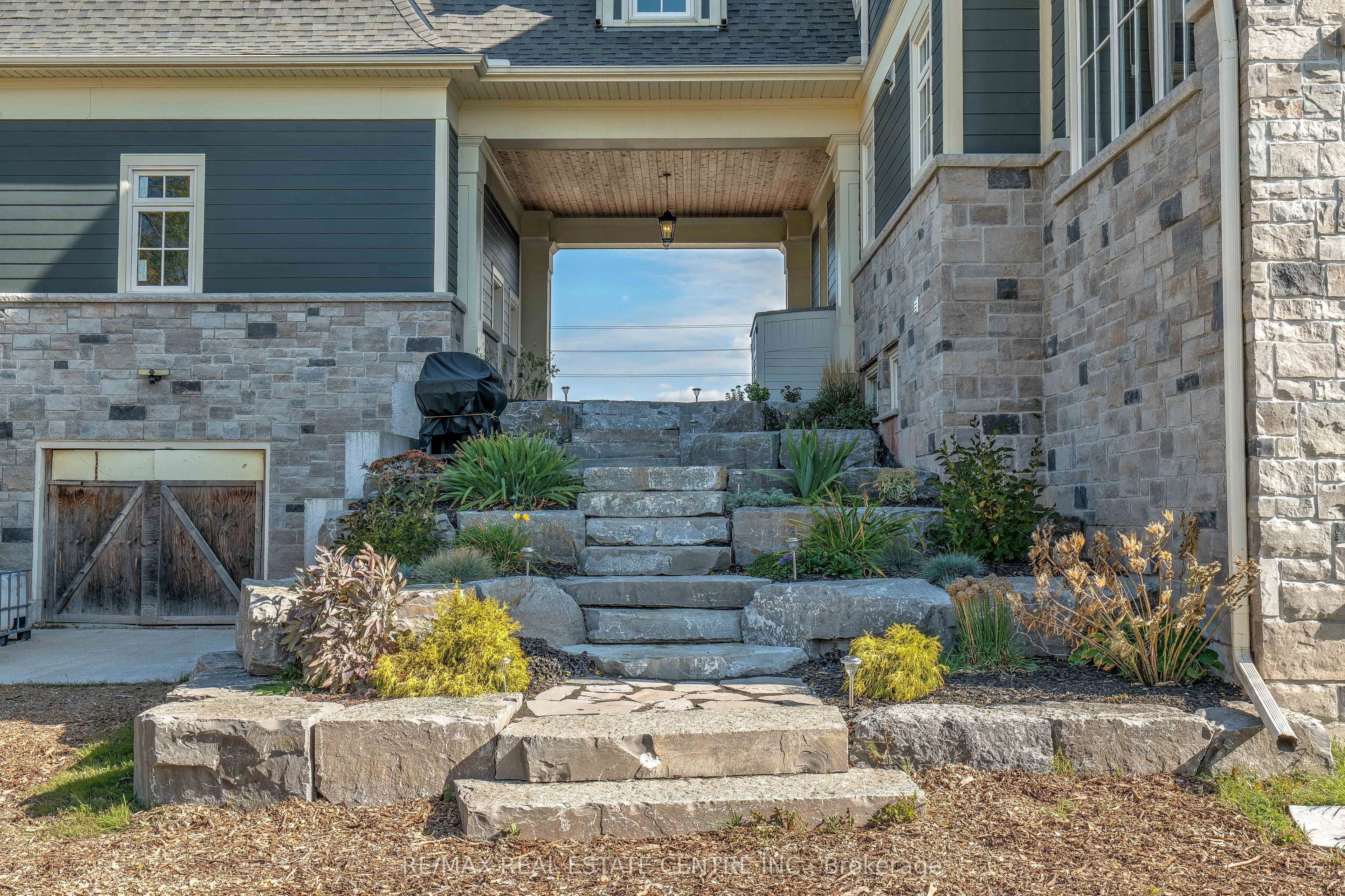 4496 Henderson Road