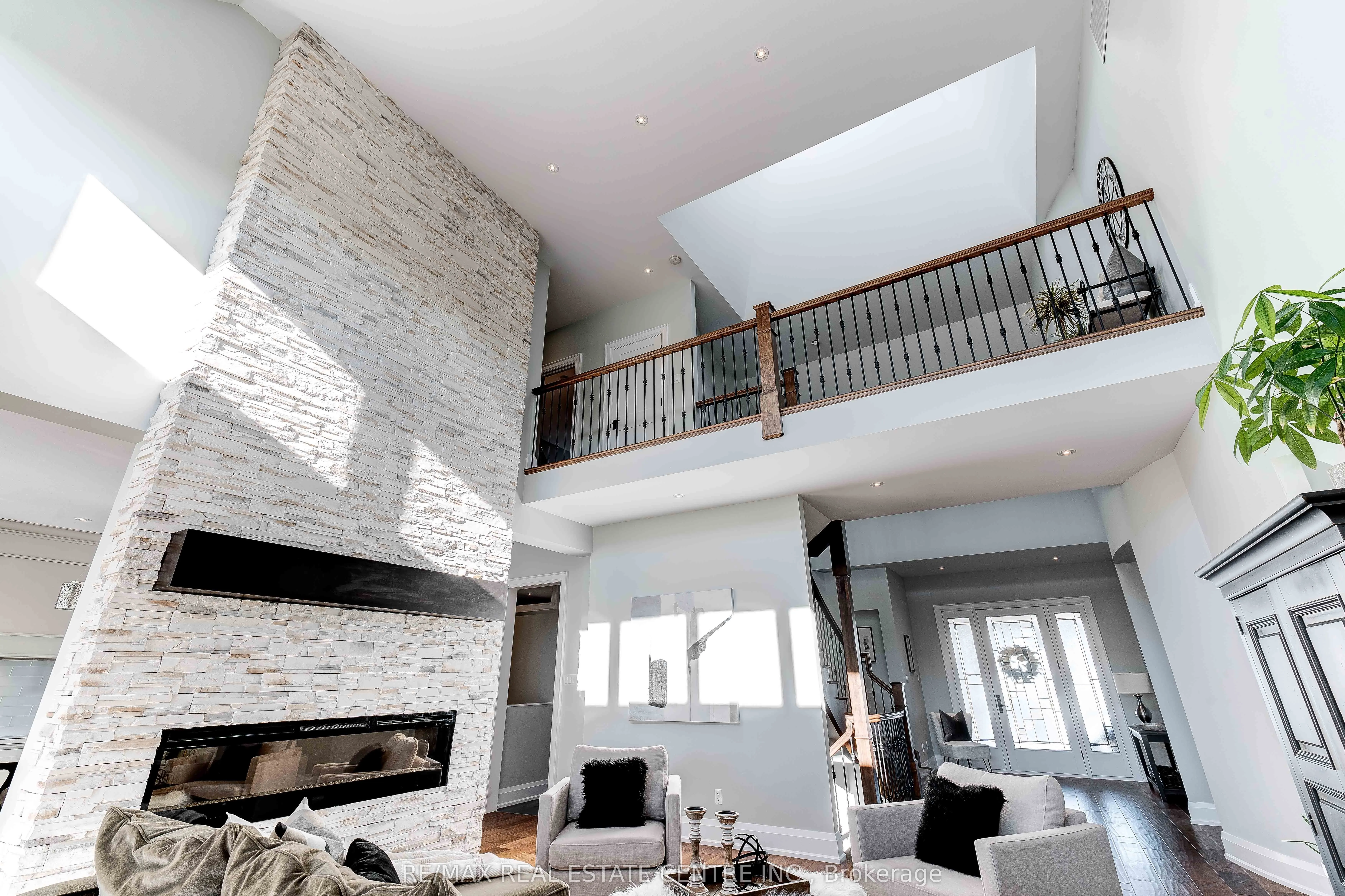 4496 Henderson Road