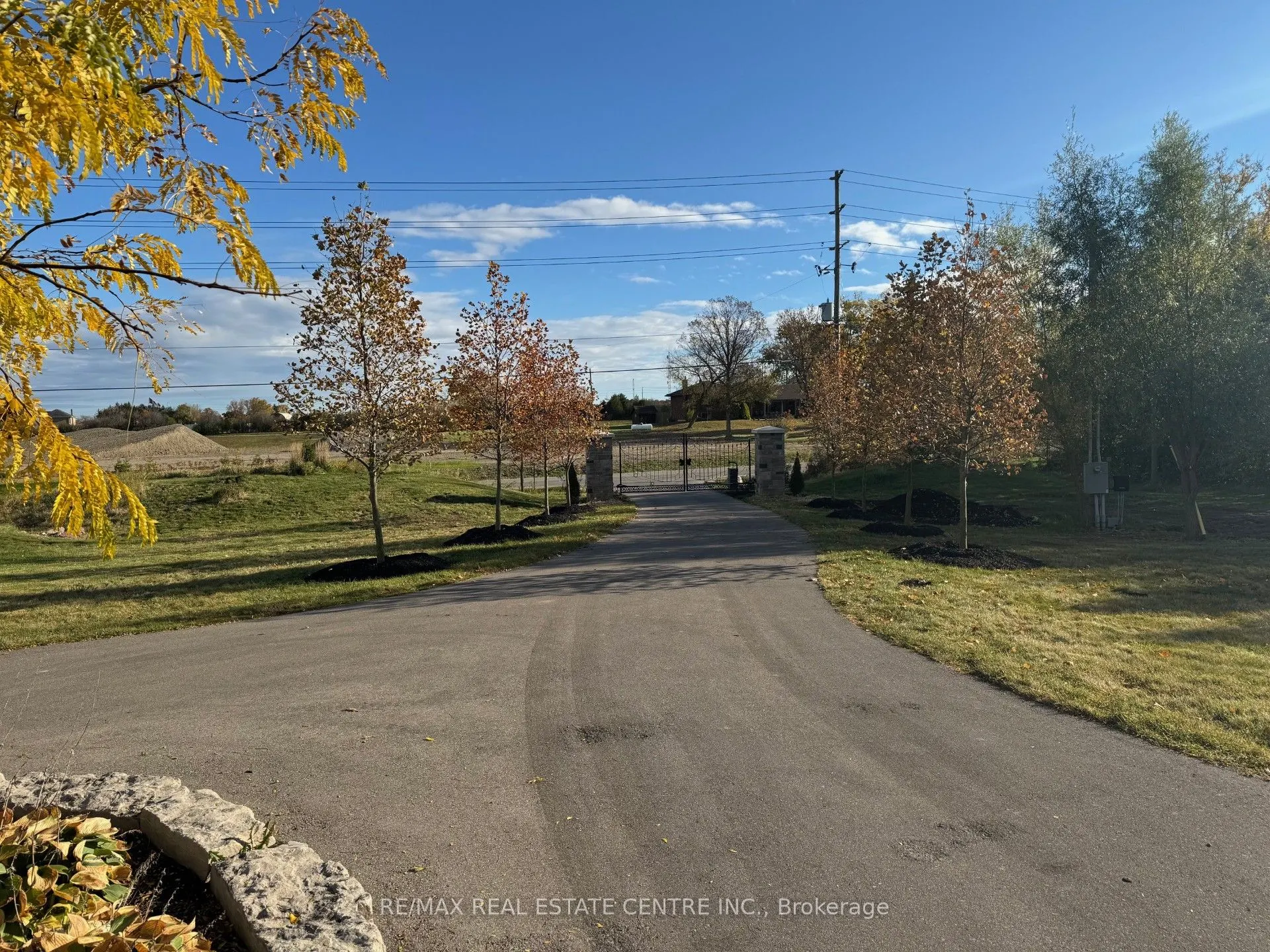 4496 Henderson Road