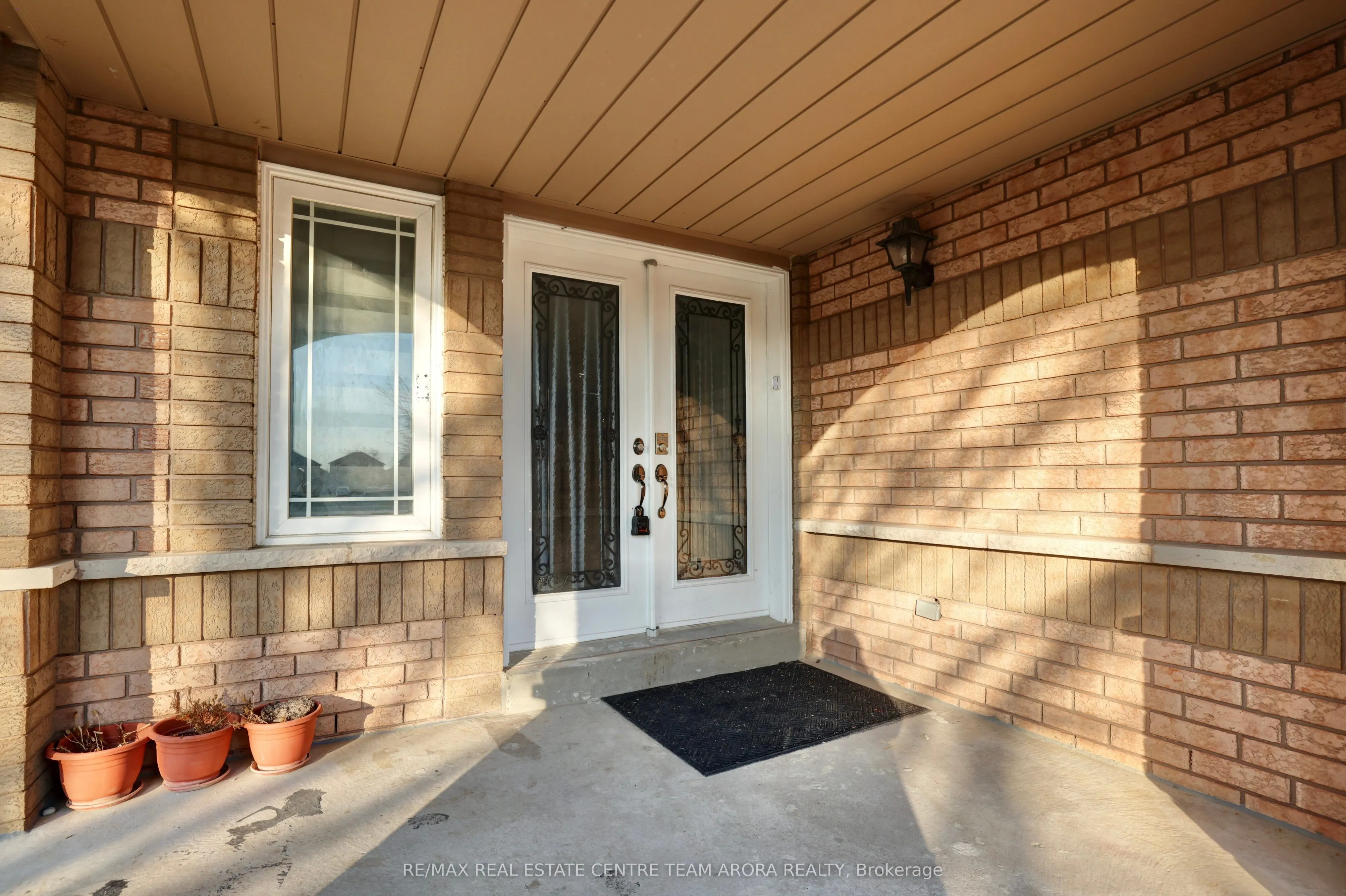 247 Cresthaven Road
