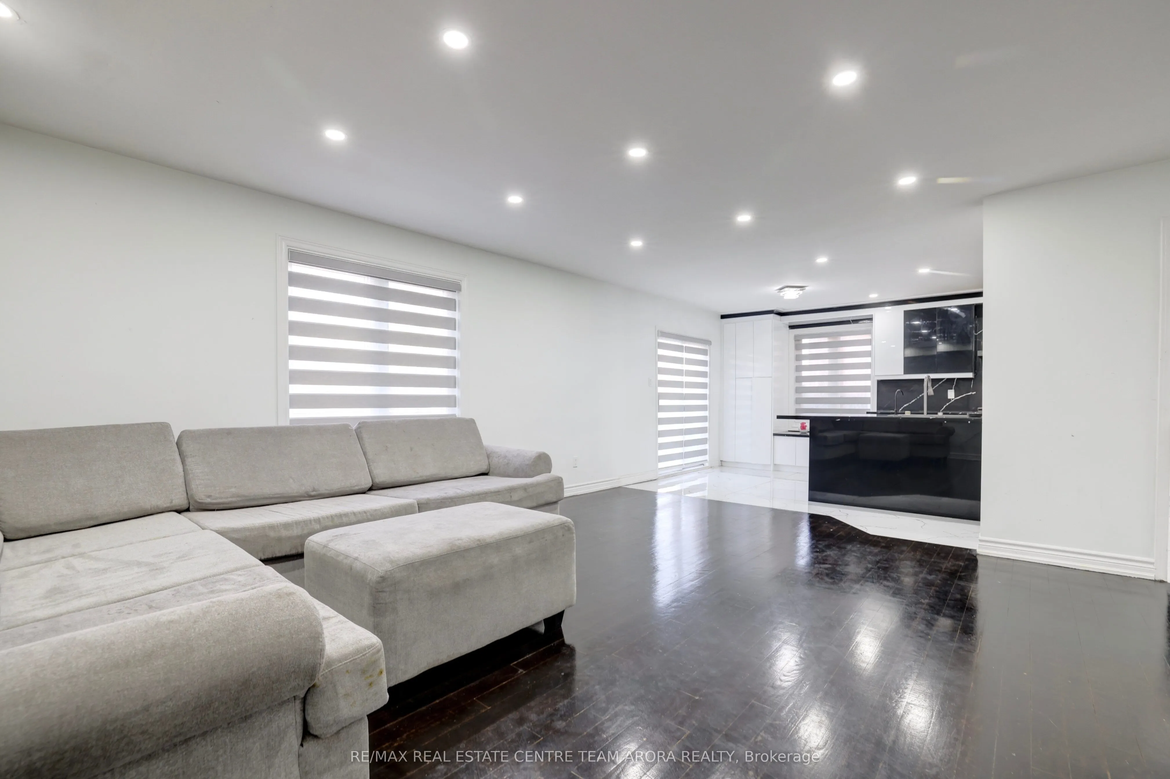 247 Cresthaven Road