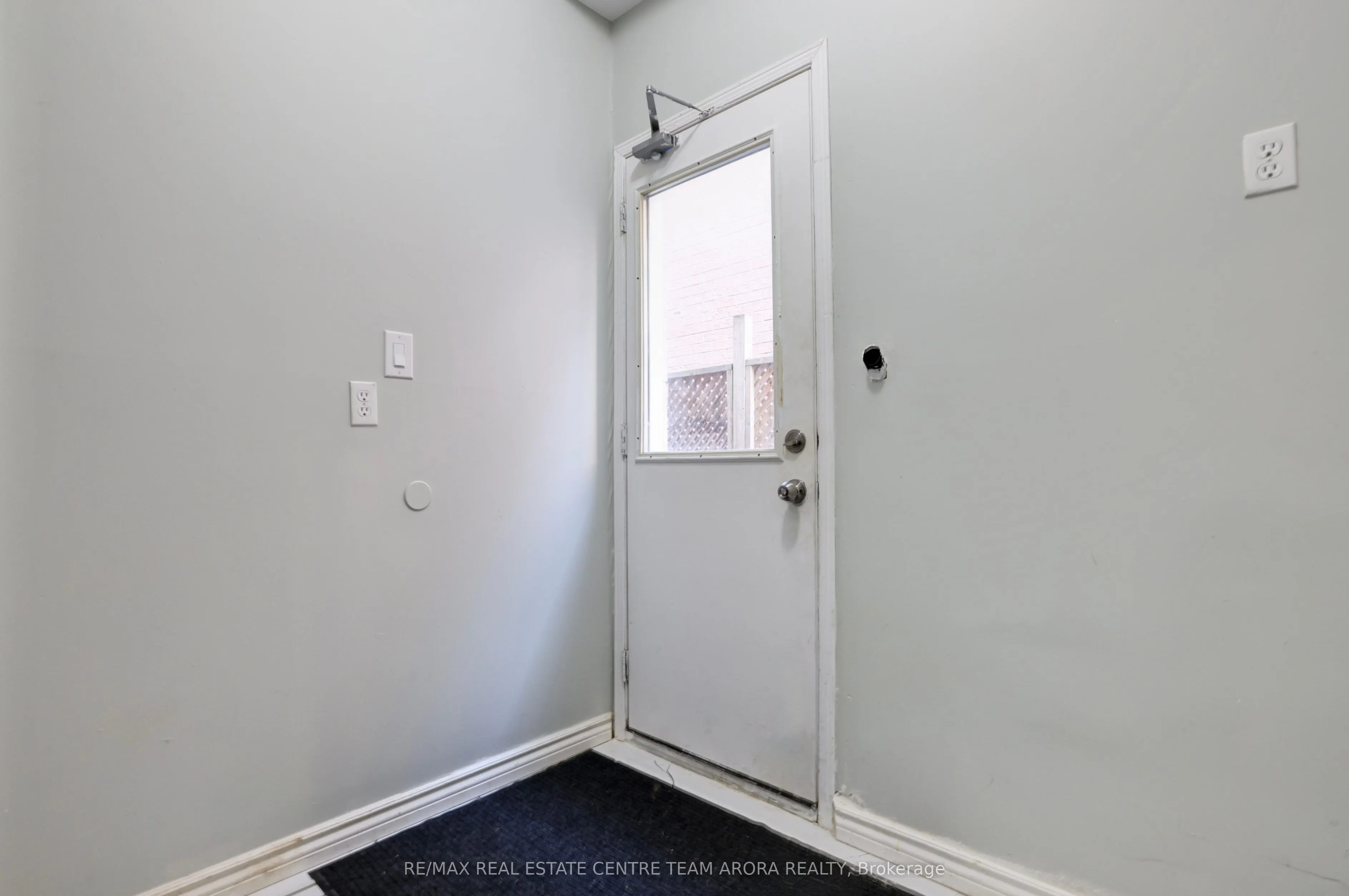 247 Cresthaven Road