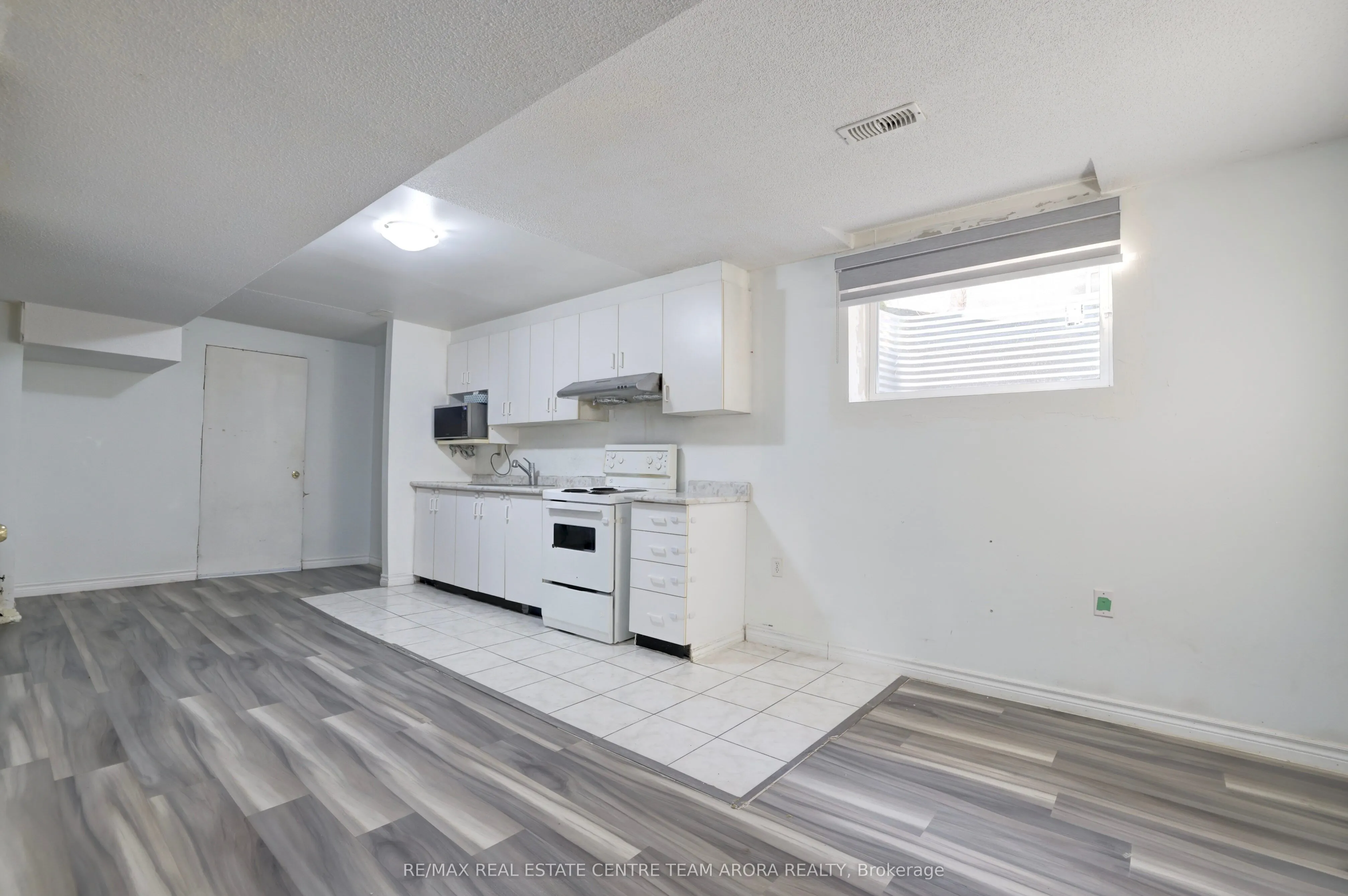 247 Cresthaven Road