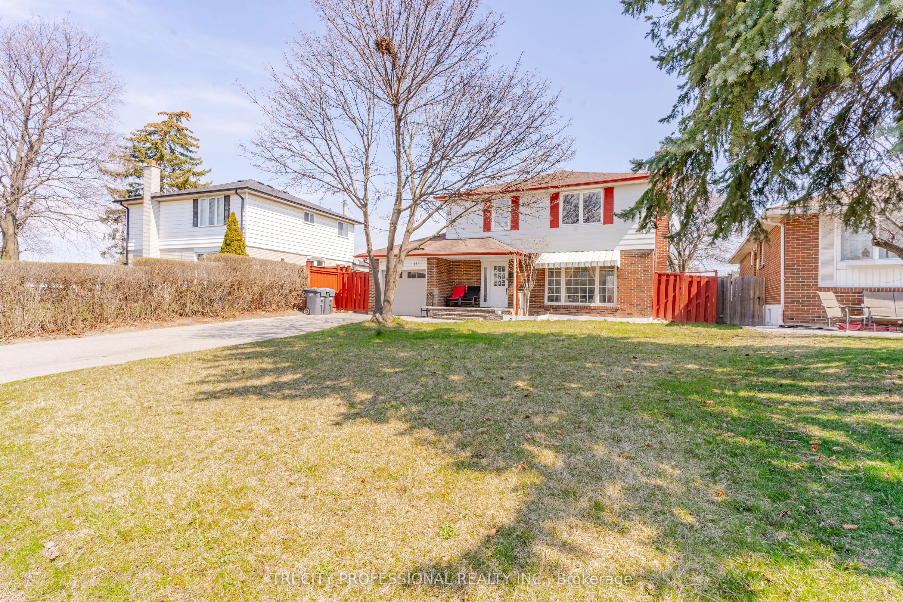 111 Dearbourne Boulevard