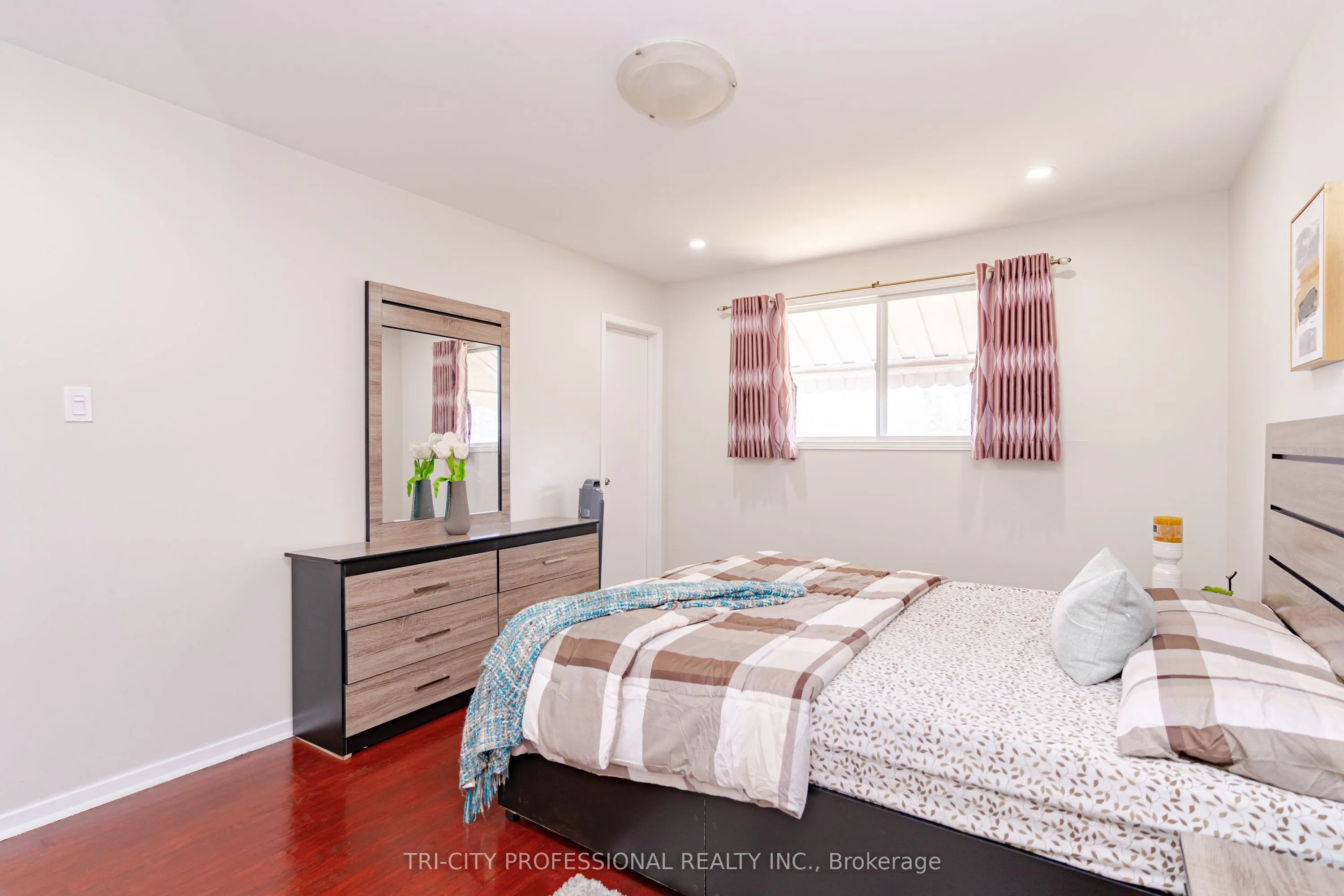 111 Dearbourne Boulevard