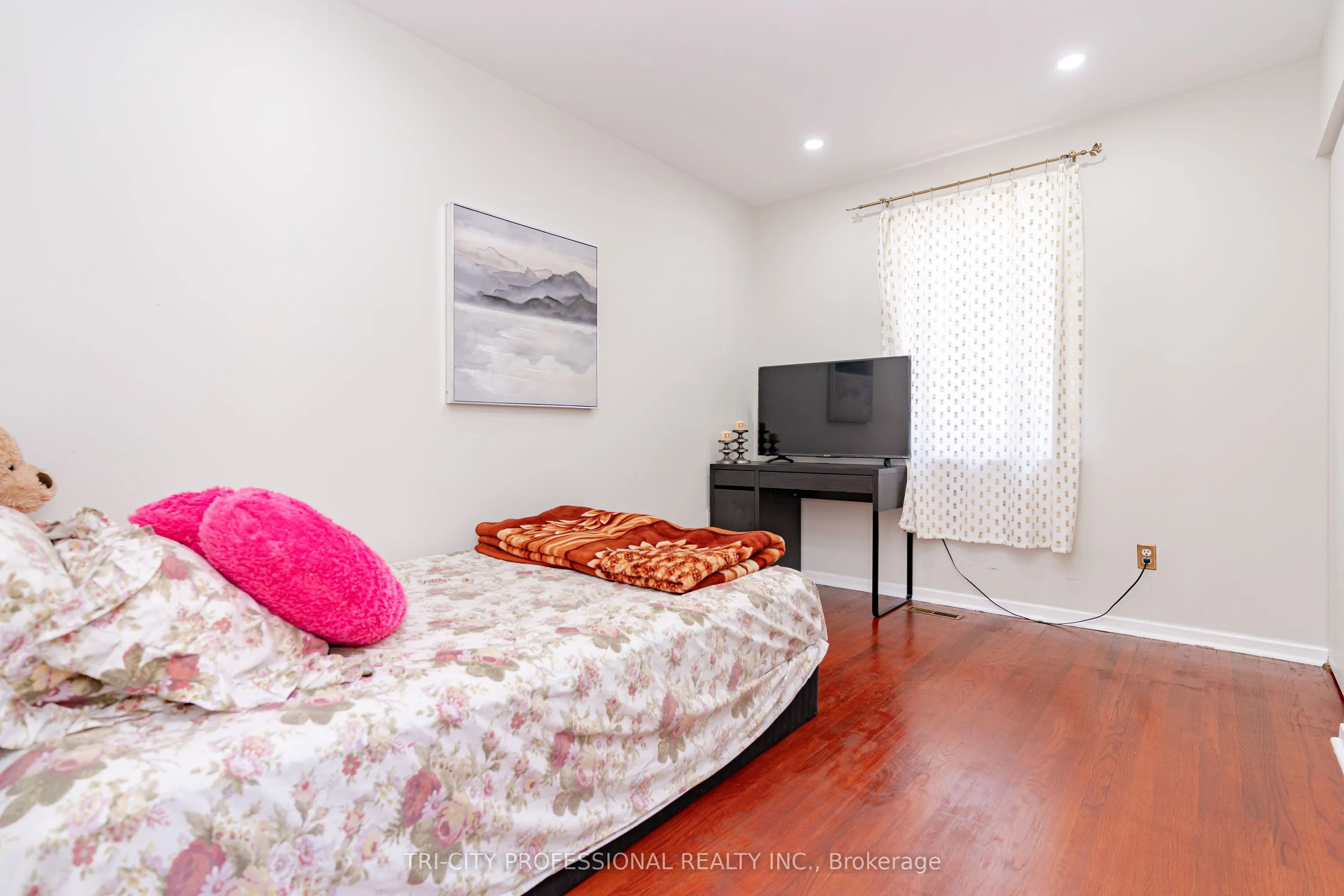 111 Dearbourne Boulevard
