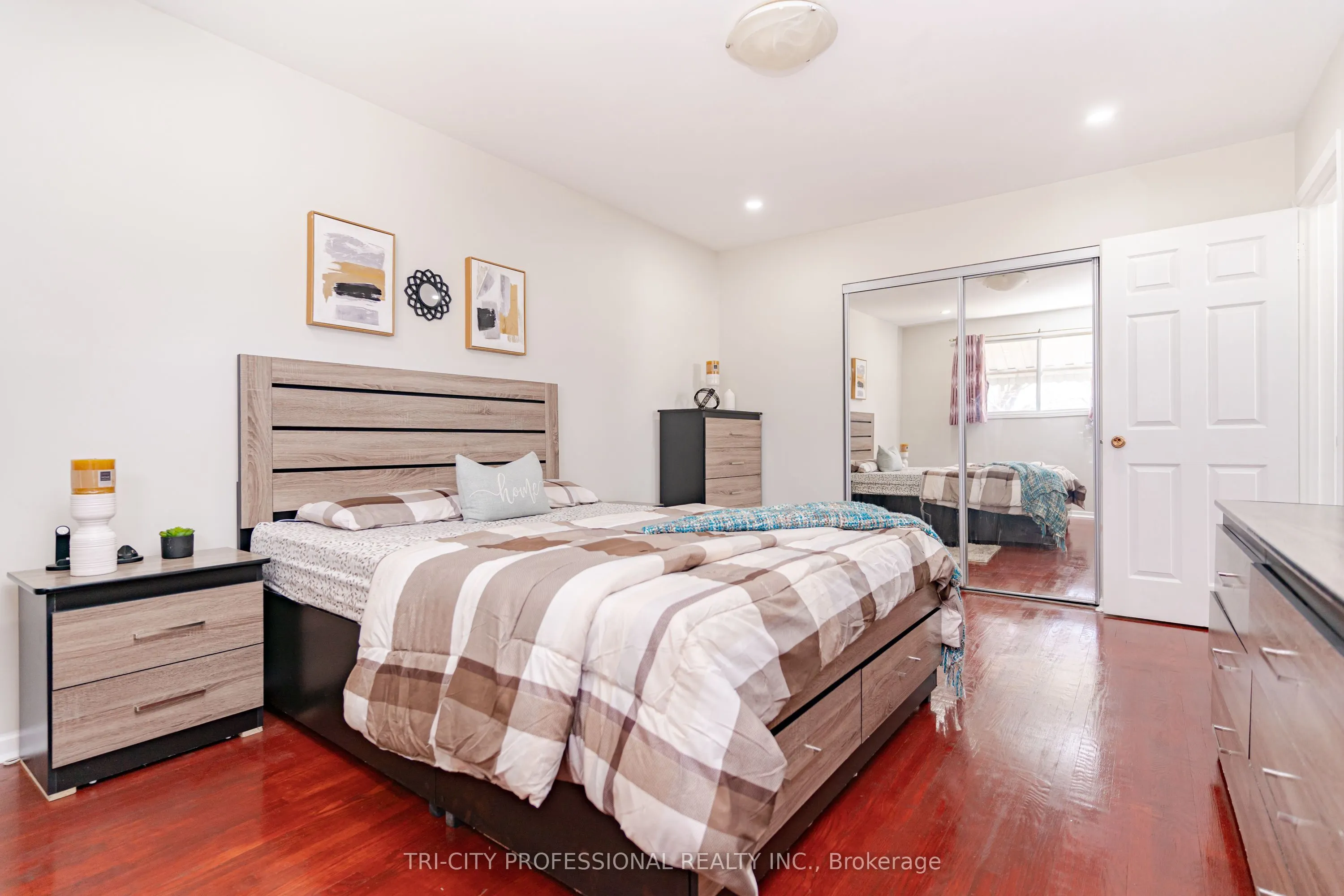 111 Dearbourne Boulevard