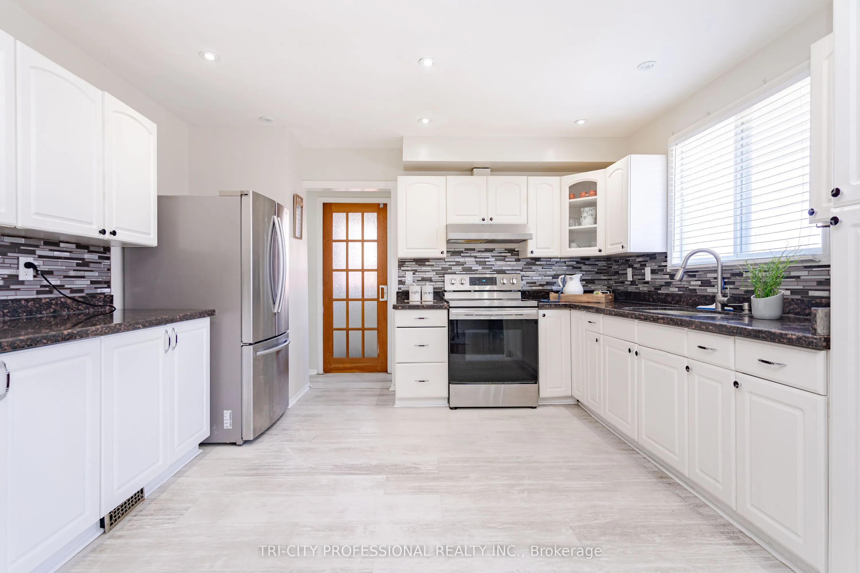 111 Dearbourne Boulevard