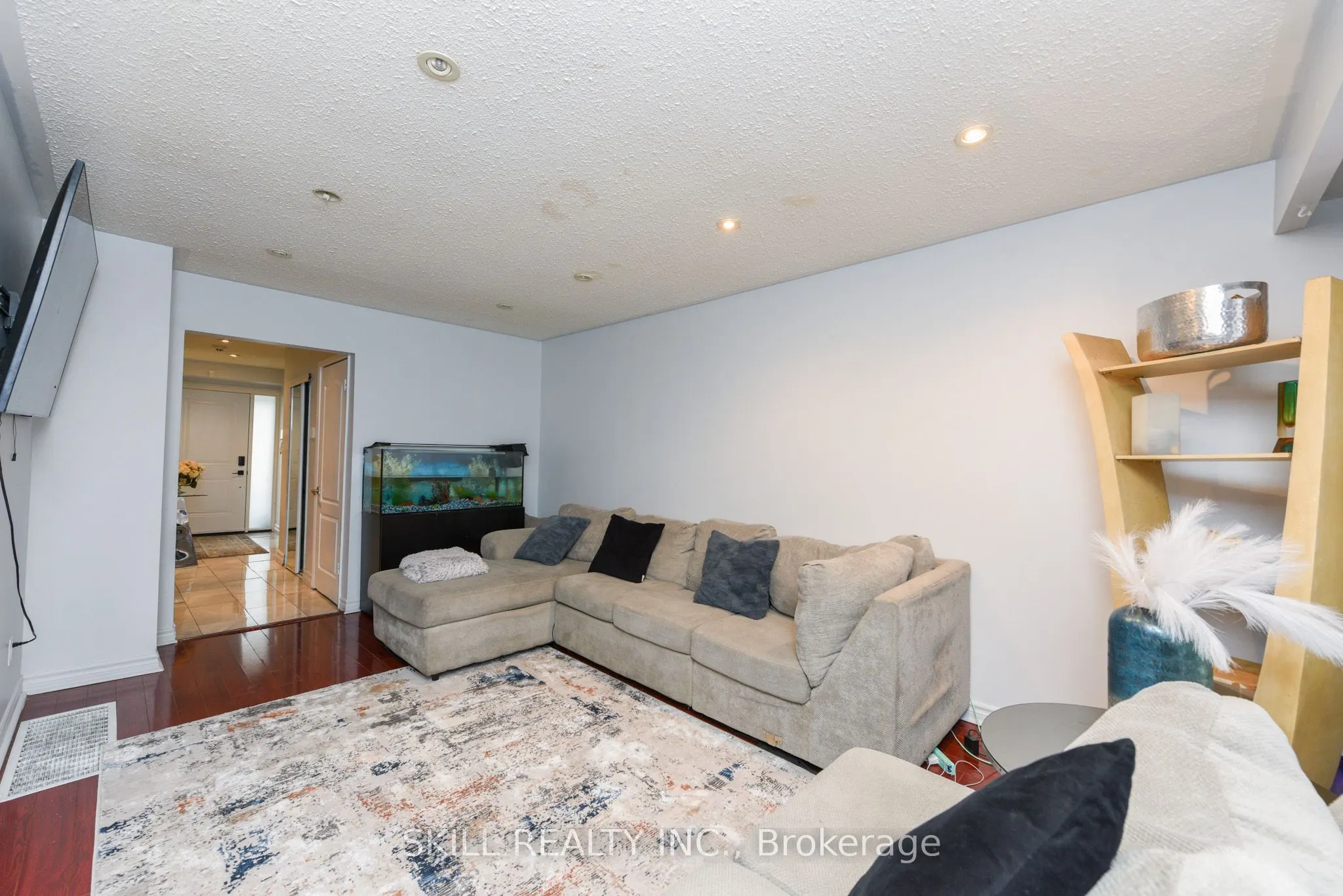 7500 Goreway Drive, #92